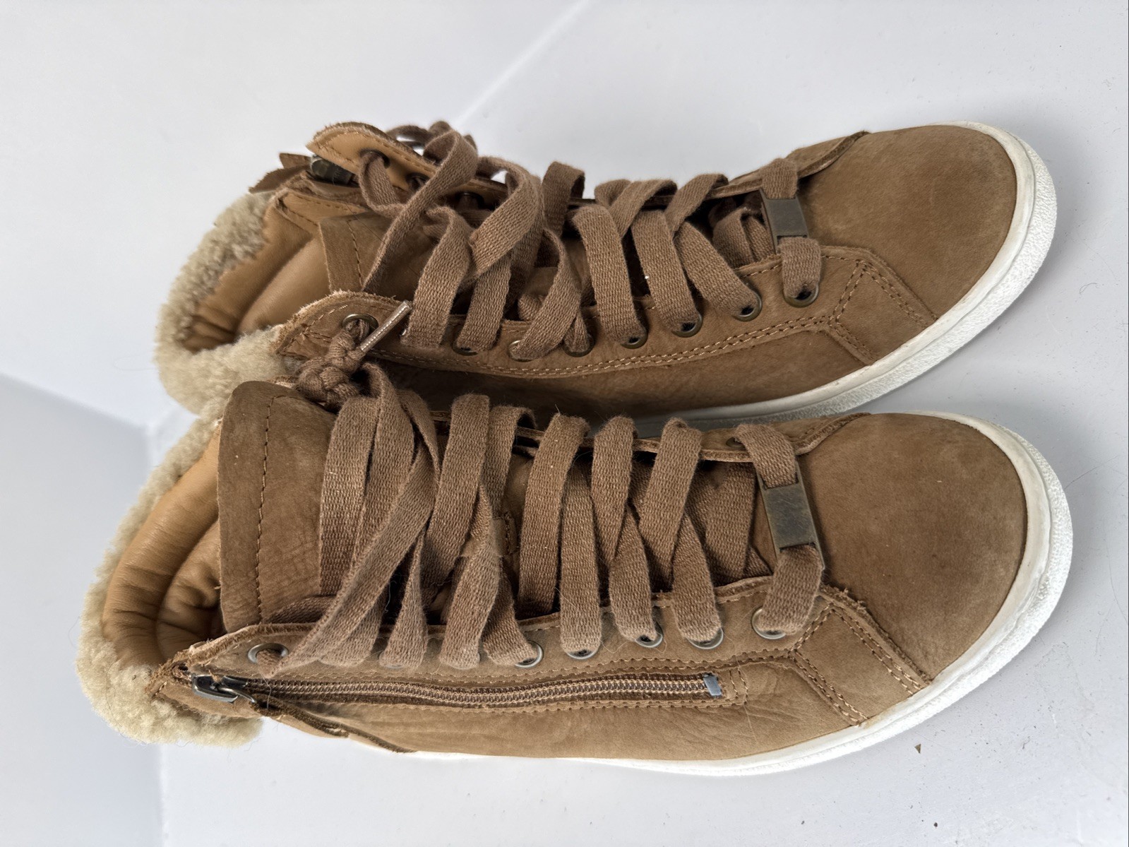 UGG Womens Olive 1019716 Chestnut Leather High Top Lace Up Sneaker Shoes Sz 8.5