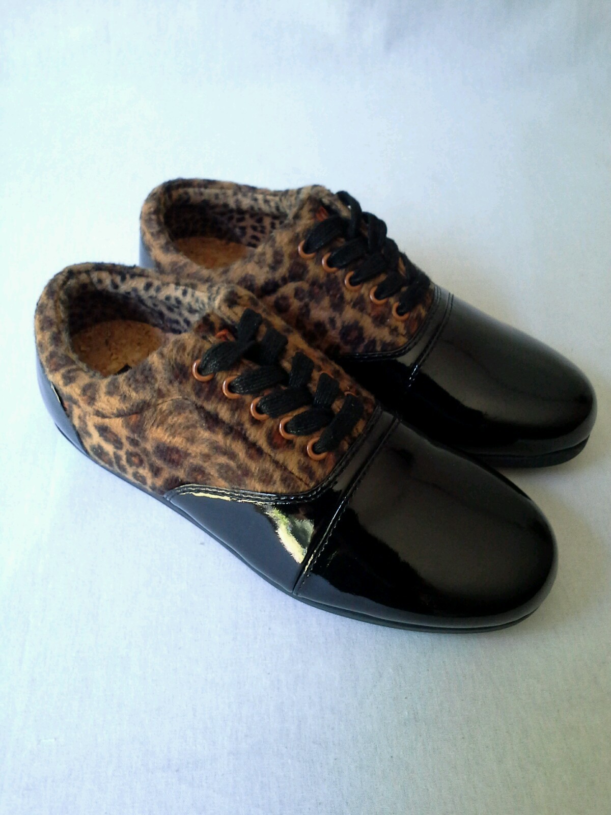 Urban Outfitters Faux Patent Fuzzy Leopard Print Drop Sneakers by STUDY Sz 4