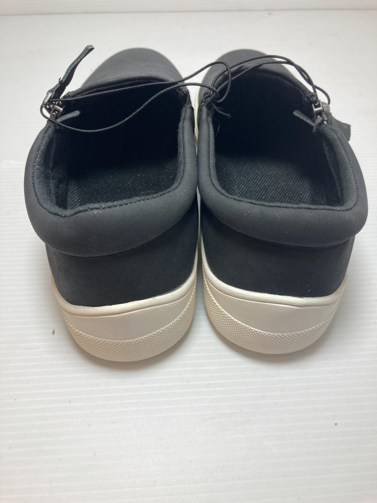 Kensie Ladie’s Black Soren Faux Suede Women’s Side Zipper Shoe – NEW