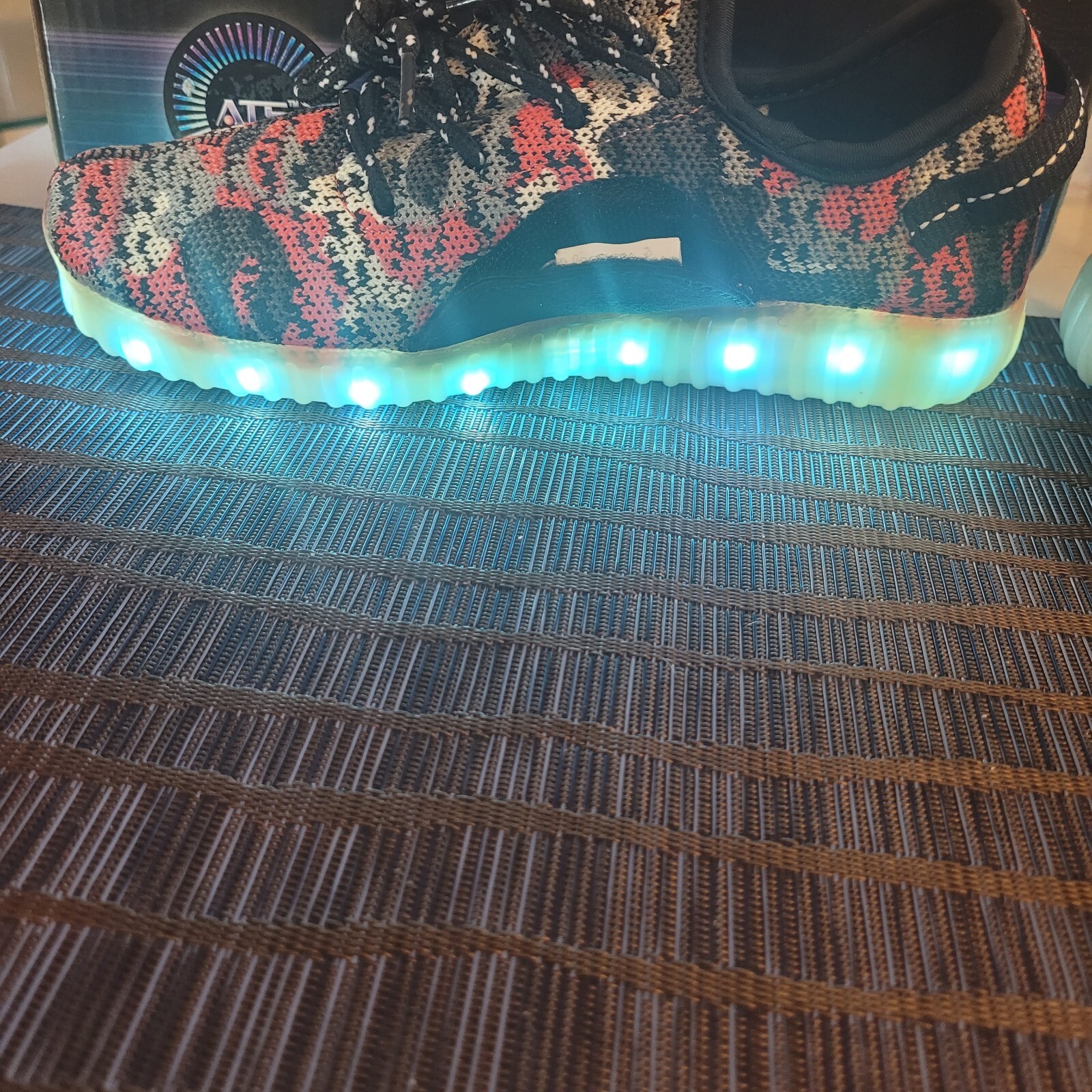 ATS Unisex LED Shoes Breathable Sneakers Light up Shoes Size 3.5