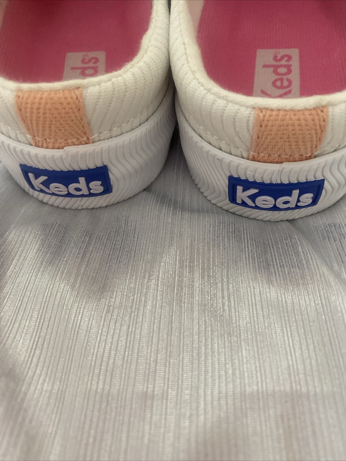 Keds Softerra Size 7.5 White Swirly Pattern Mule Tennis Shoe See Note