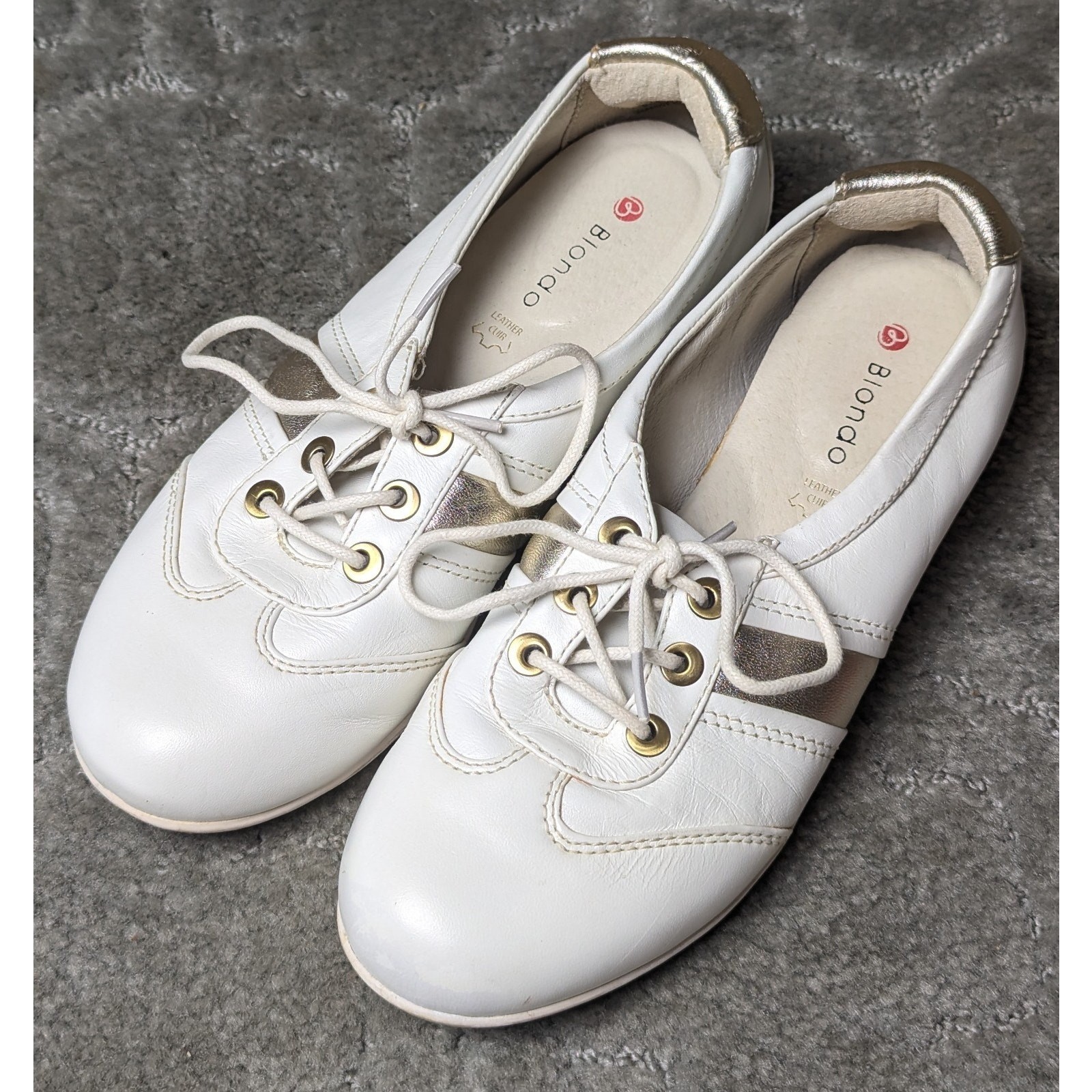 Blondo Mao Oxford Golf Sneakers WOMENS 6M Walking Shoe White Gold Leather Comfy