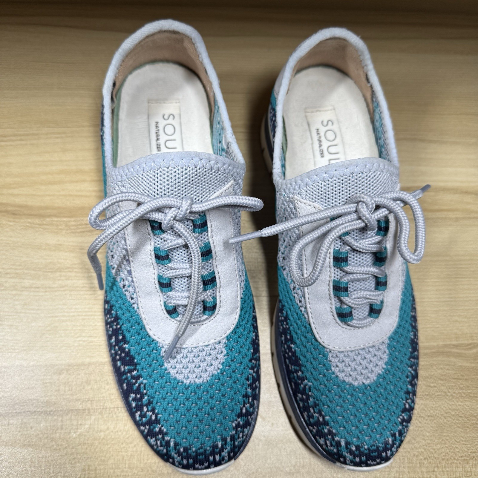 SOUL NATURALIZER Charlie-Knit Slip-on Sneakers Blue Ombré Size 6.5 Comfort