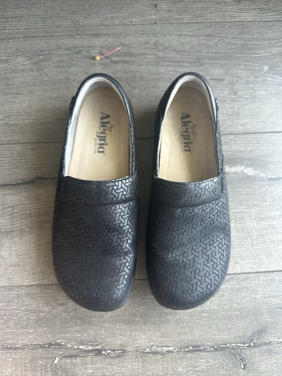 Alegria Keli Women’s Black Geometric Leather Slip-On Slip Resistant 40