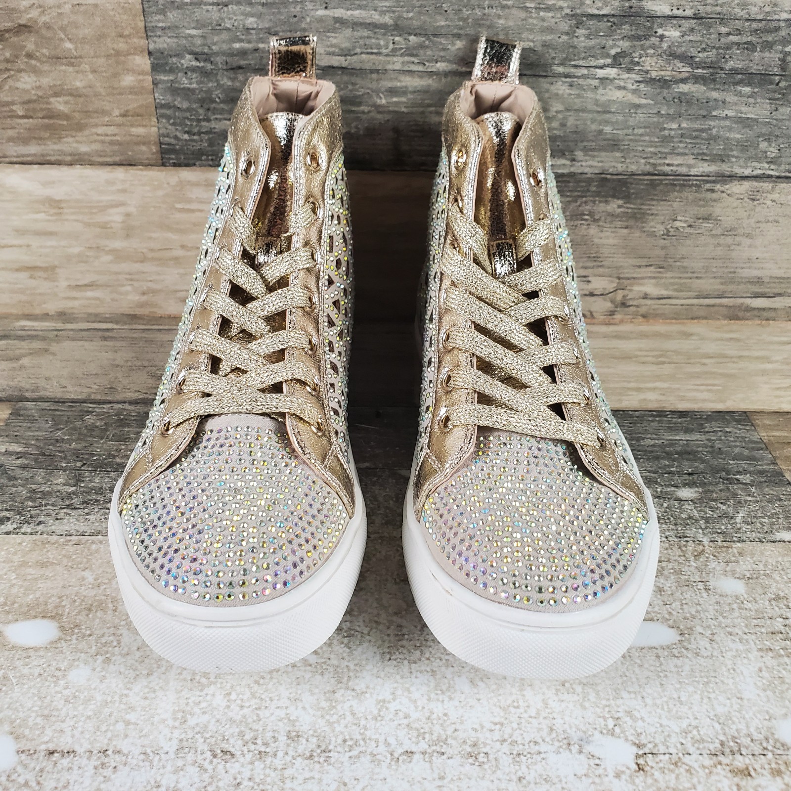 LADY COUTURE Flat Laser Cut Womens Shoes Sz 5 Metallic Gold Mid Top Sneakers