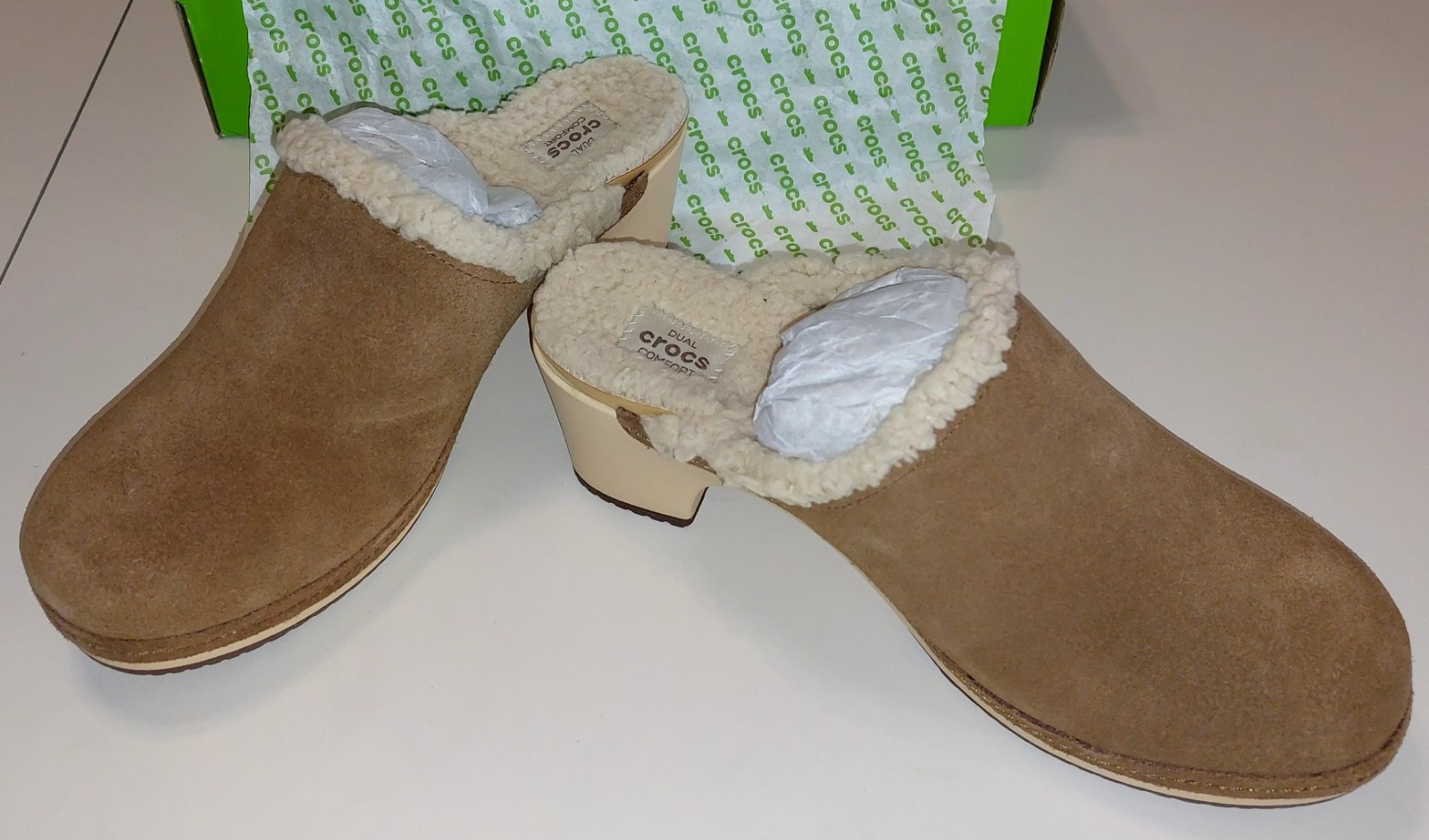 Crocs Sarah Lined Clog Hazelnut Size W9 203414‑28G Pre-Owned-Excellent w/Box