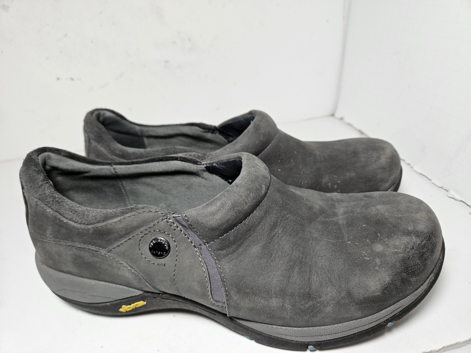 DANSKO Patti 39 / 8.5-9 Gray Nubuck Leather Slip-on Shoes NO INSOLES