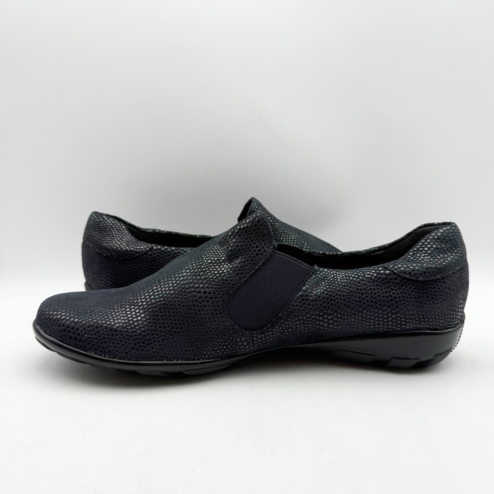 Vaneli Womens Anemone Slip On Shoes US 11 Wide Black Textured Leather NWOB