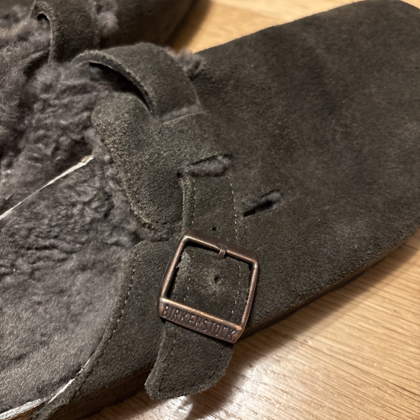 Birkenstock Boston Shearling | 39 Narrow Width | Women’s US 8 Brown Slides