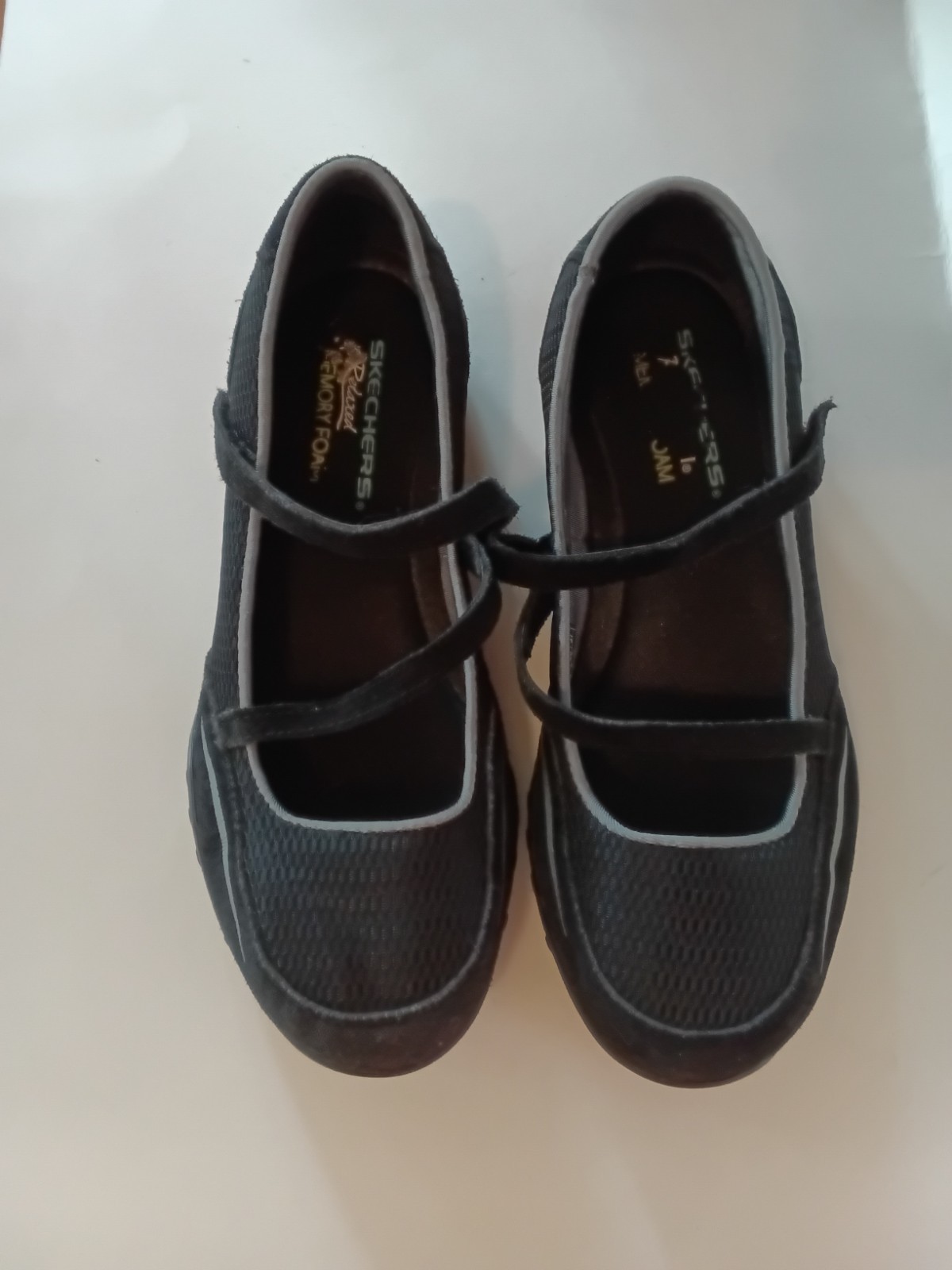 Skechers Women’s 8 Black Suede Leather Strappy Mary Jane Athletic Shoes