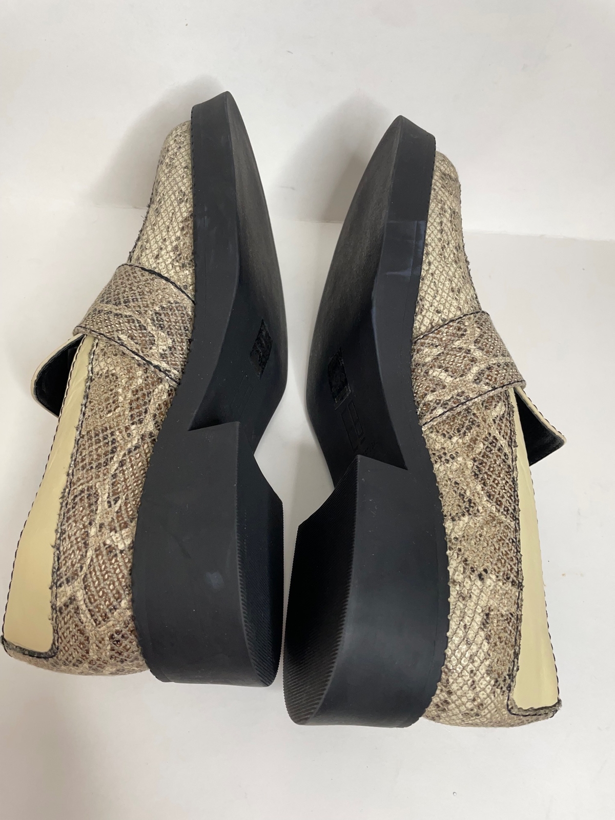 Urban Outfitters E8 by Miista Iona Cream Snake Leather Loafer Size 41 US 10.5 NE