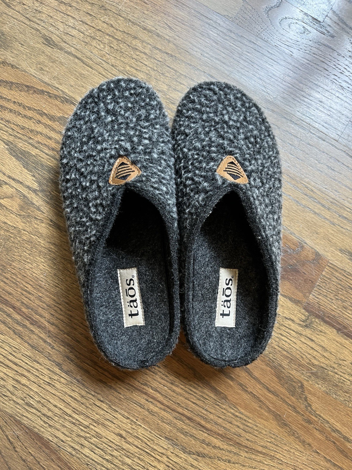 Taos Womens Sweet Wool Clogs Charcoal Gray Size 39 Grunge cottage Grampa Slip on