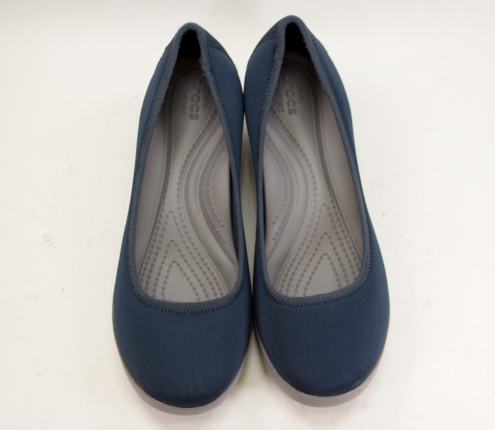 Crocs Busy Day Womens Size US 9 Stretch Ballet Wedges Pumps Navy Smoke 202441