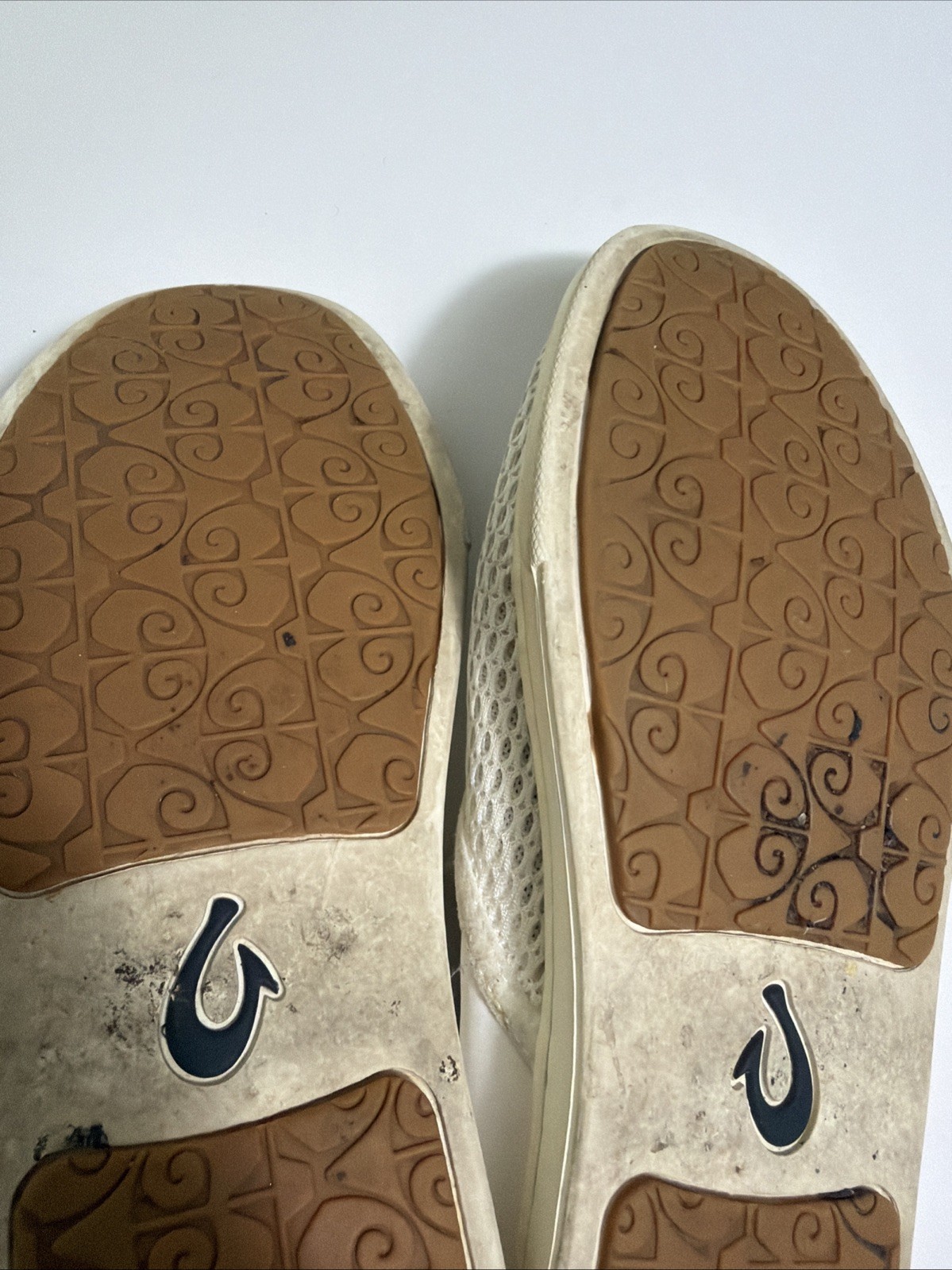 Olukai Shoes Womens 7 Pehuea Slip On Comfort Sneakers 20271-WBWB White Stains
