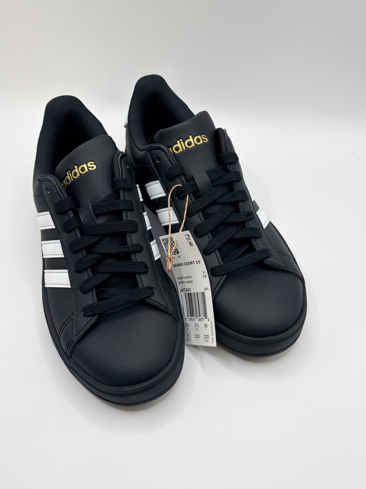 Adidas Grand Court 2.0 Women’s Black and White Sneakers Size 5 US