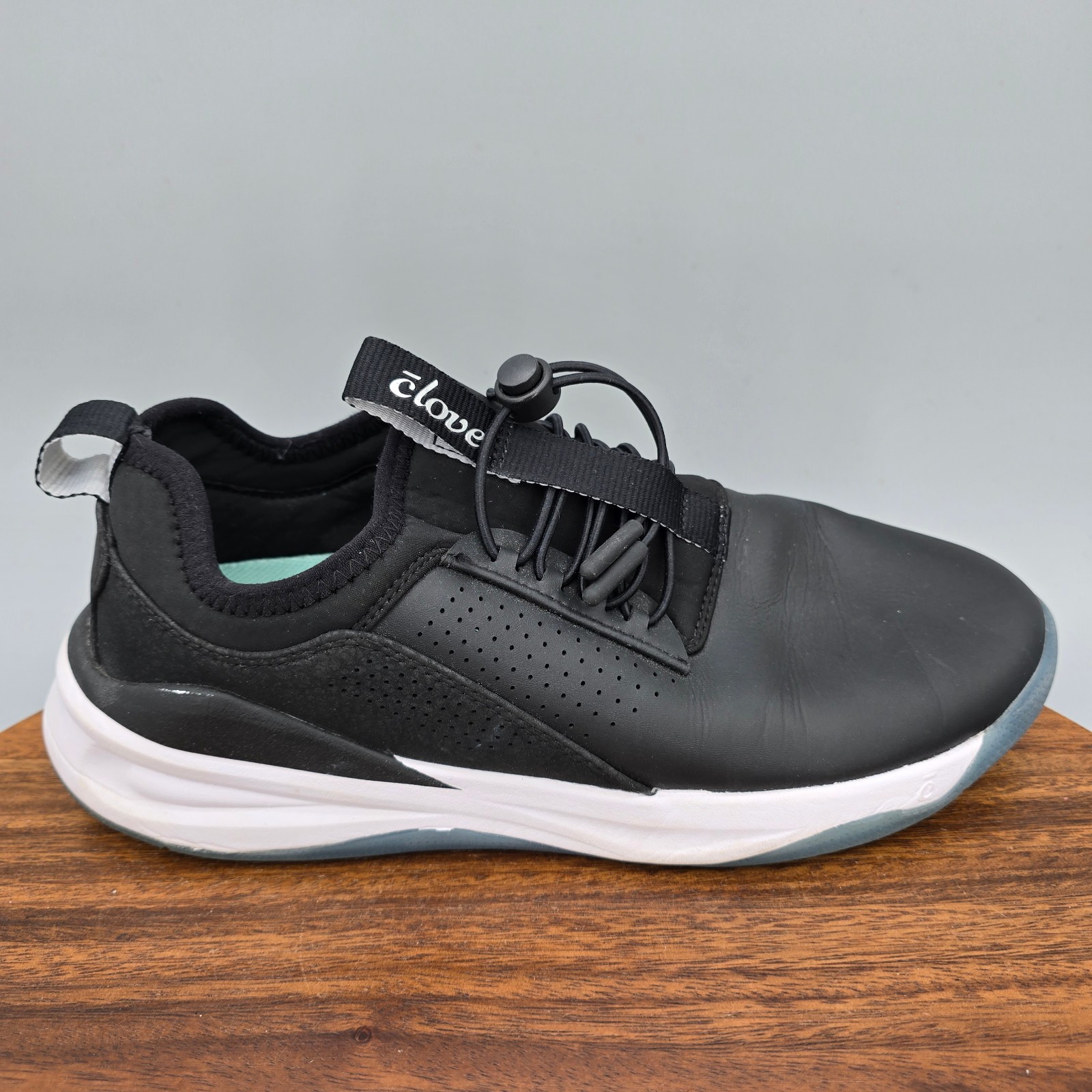 Clove Shoes Womens 7.5 Black Drawstring Low Top Professional Nursing Sneakers