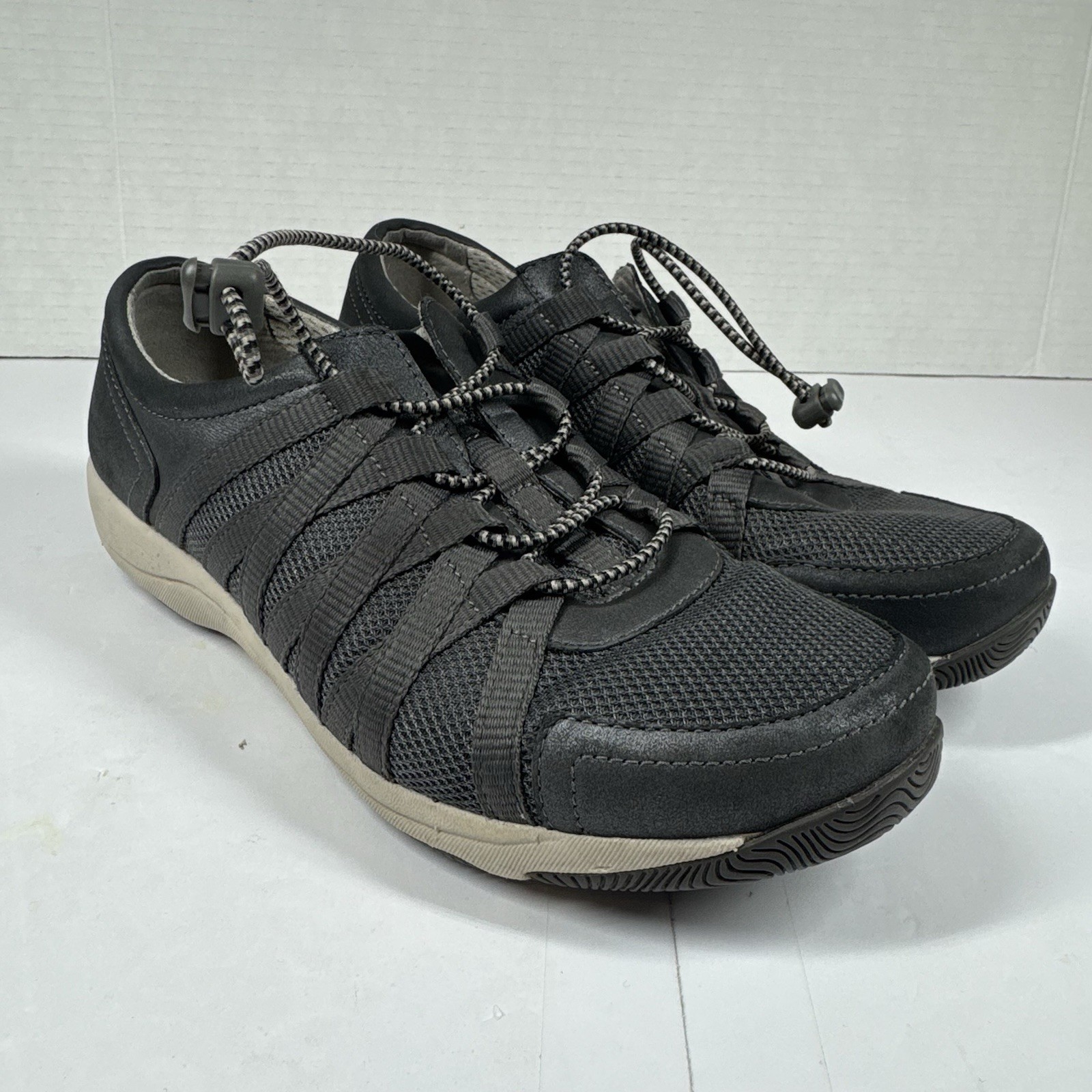 Dansko Shoes Womens 39W Honor Sporty Drawstring Low Top Sneakers Metallic Gray