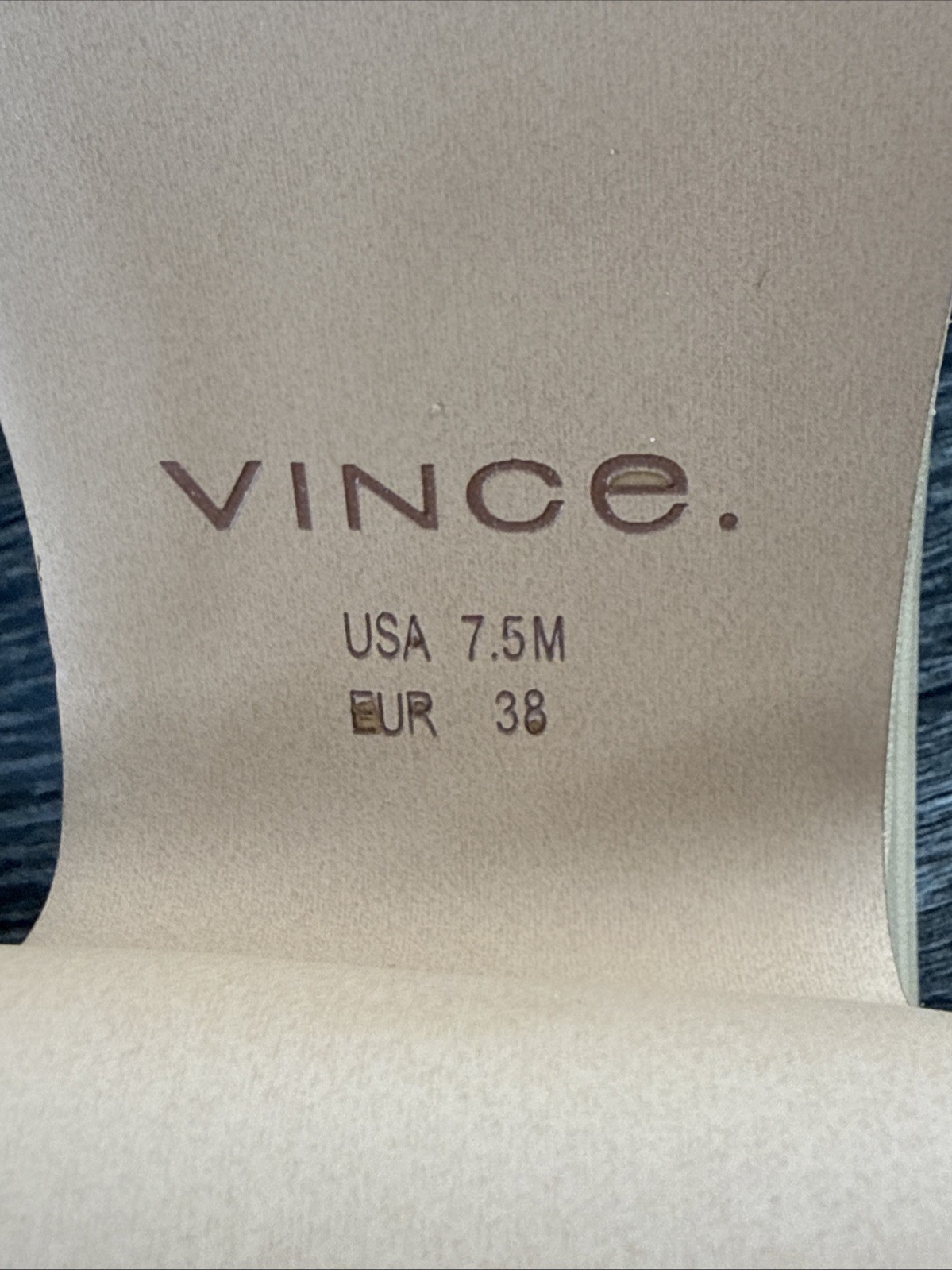 NWD $300 Vince Margo Leather Slip on Slide Sandals Color Blonde Tan Sz 7.5 M/38