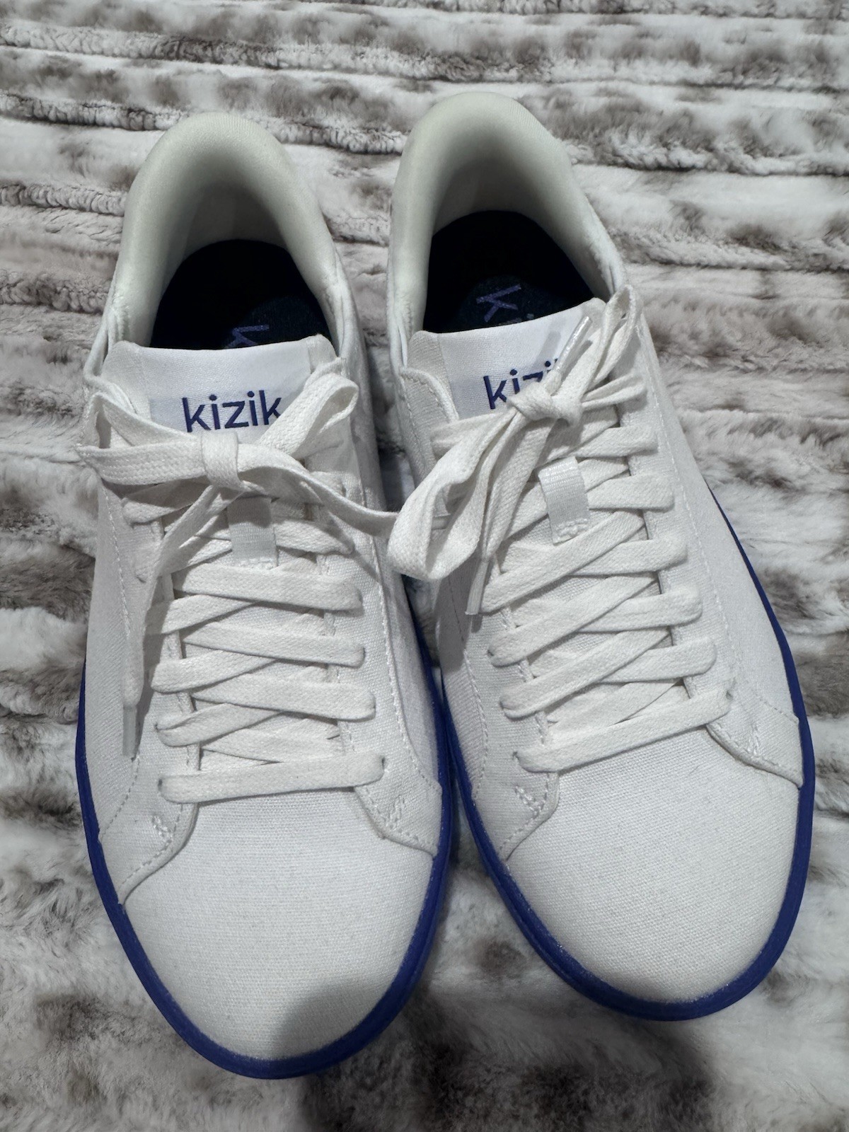 Kizik Irvine White Blue Sneakers Comfort Walking Shoes Slip On M 5 W 6.5 NWOB
