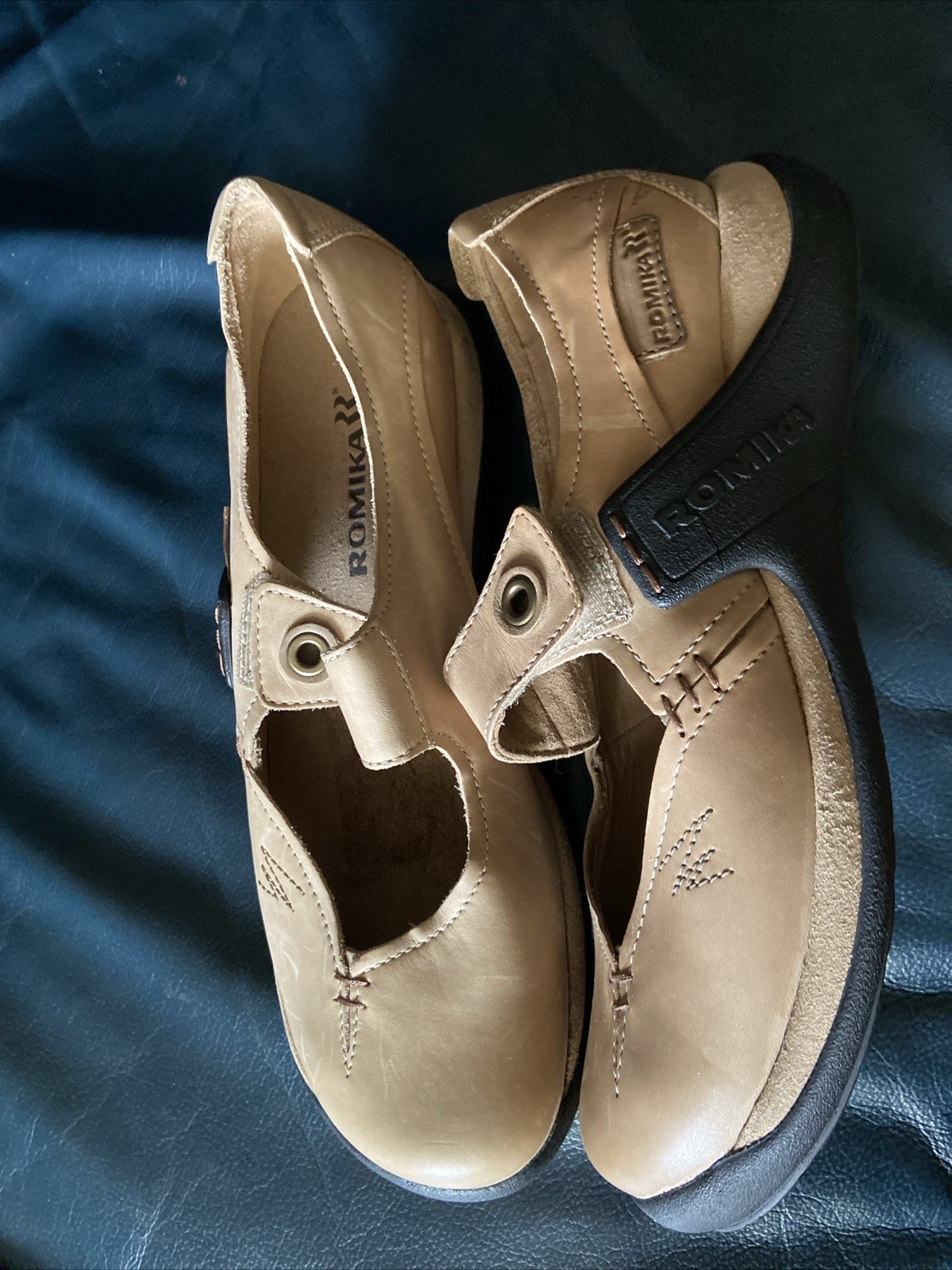 Romika Beige Leather Mary Jane Cassie Comfort Sz 9 ( 40) New, Discolouration