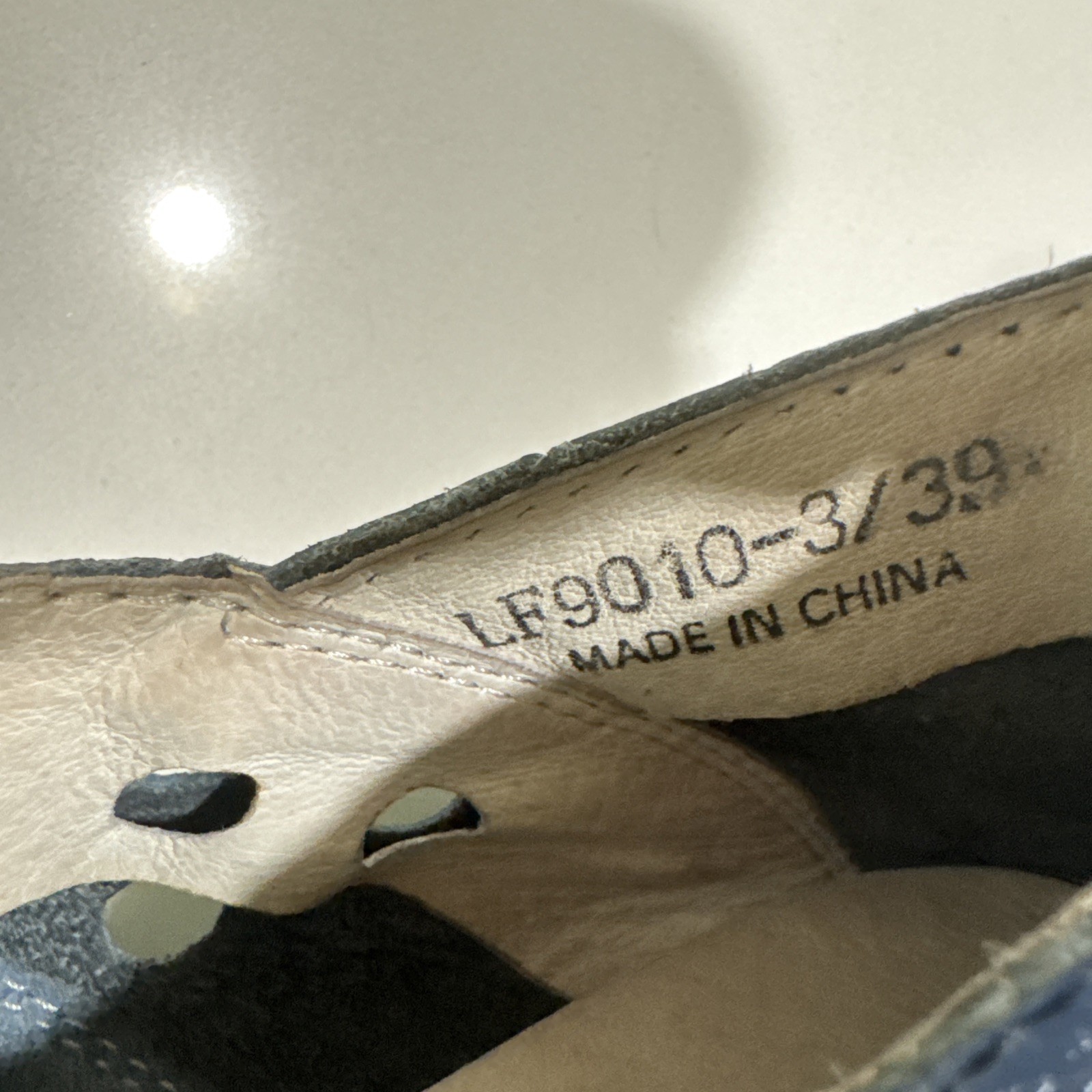 LITFOOT Women’s Blue Leather Shoes for Golf & Walking LF9010-3 EUC Sz 39 US 8.5