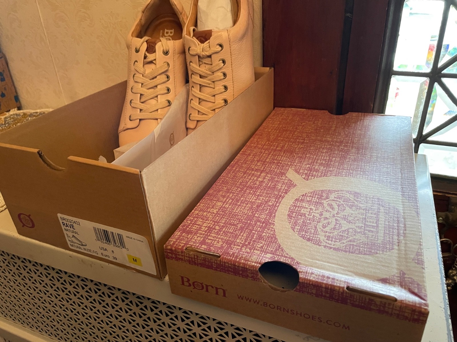 Born Rave Women’s US 8 Natural Nude Leather Comfort Lace-Up Travel Walking Shoe