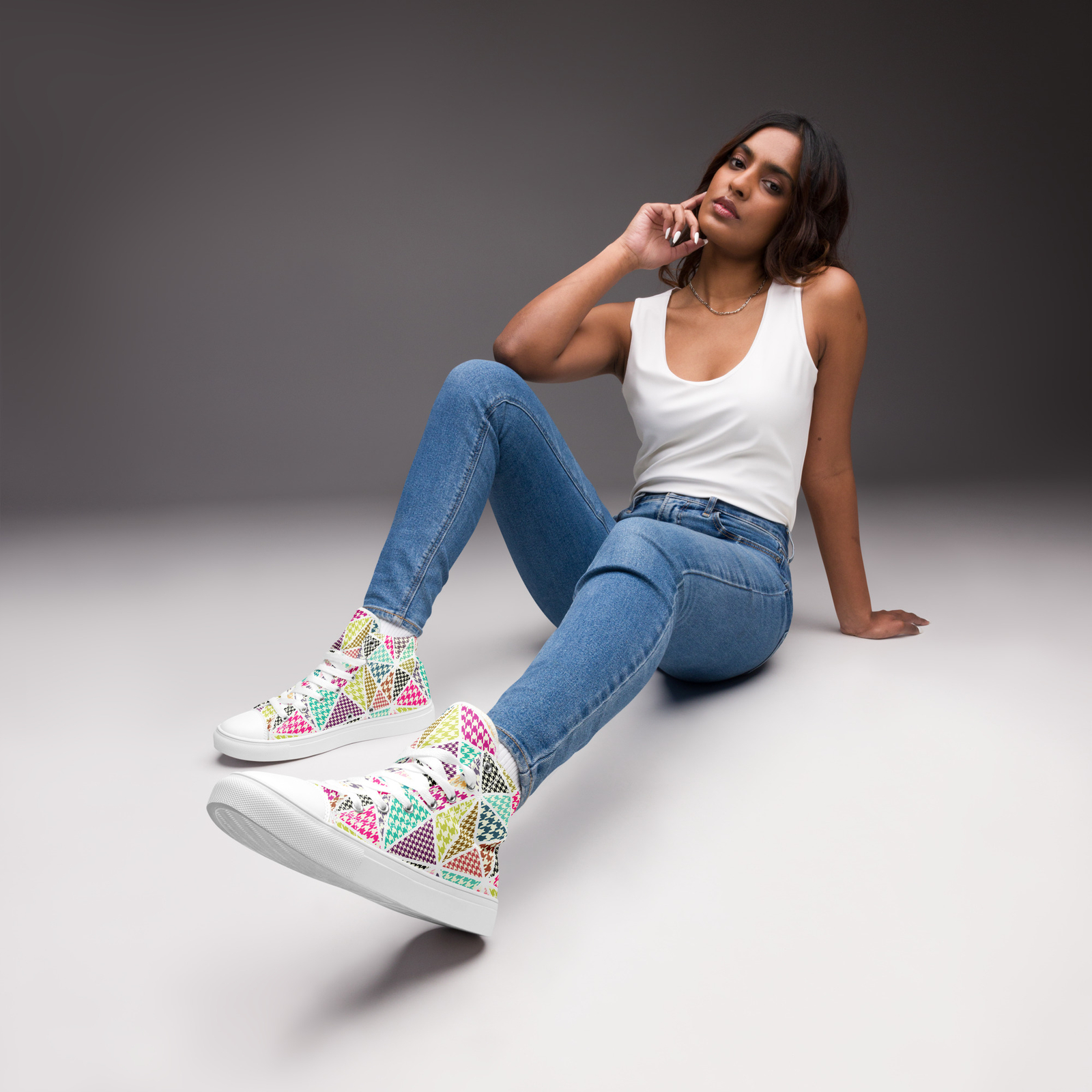 Geometric Graphic Print Women’s high top canvas shoes