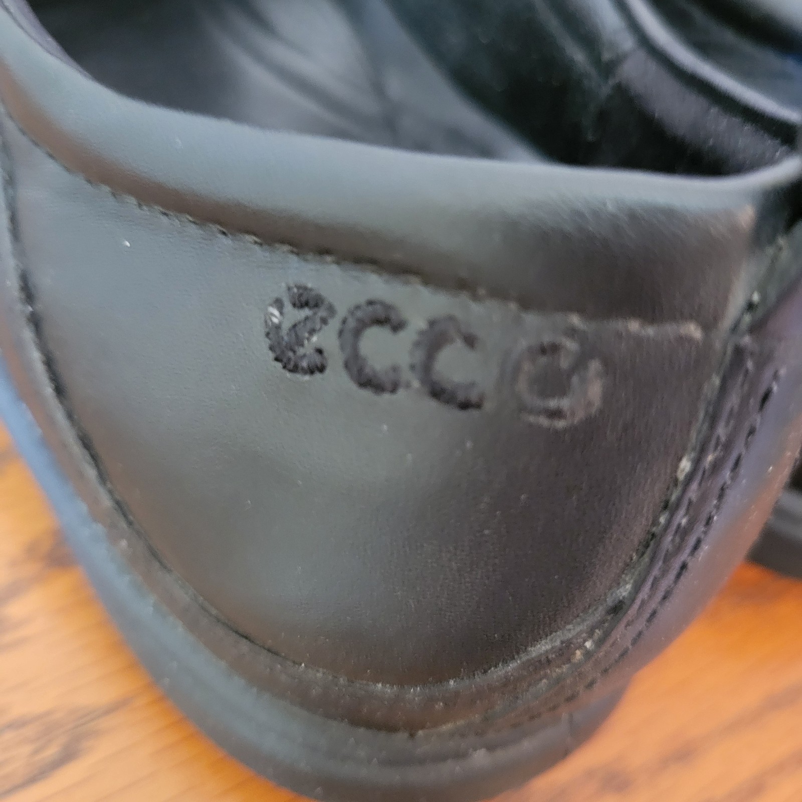 ECCO Womens Sz 8 Black Leather T Strap Mary Jane Comfort Loafers Flat Shoes