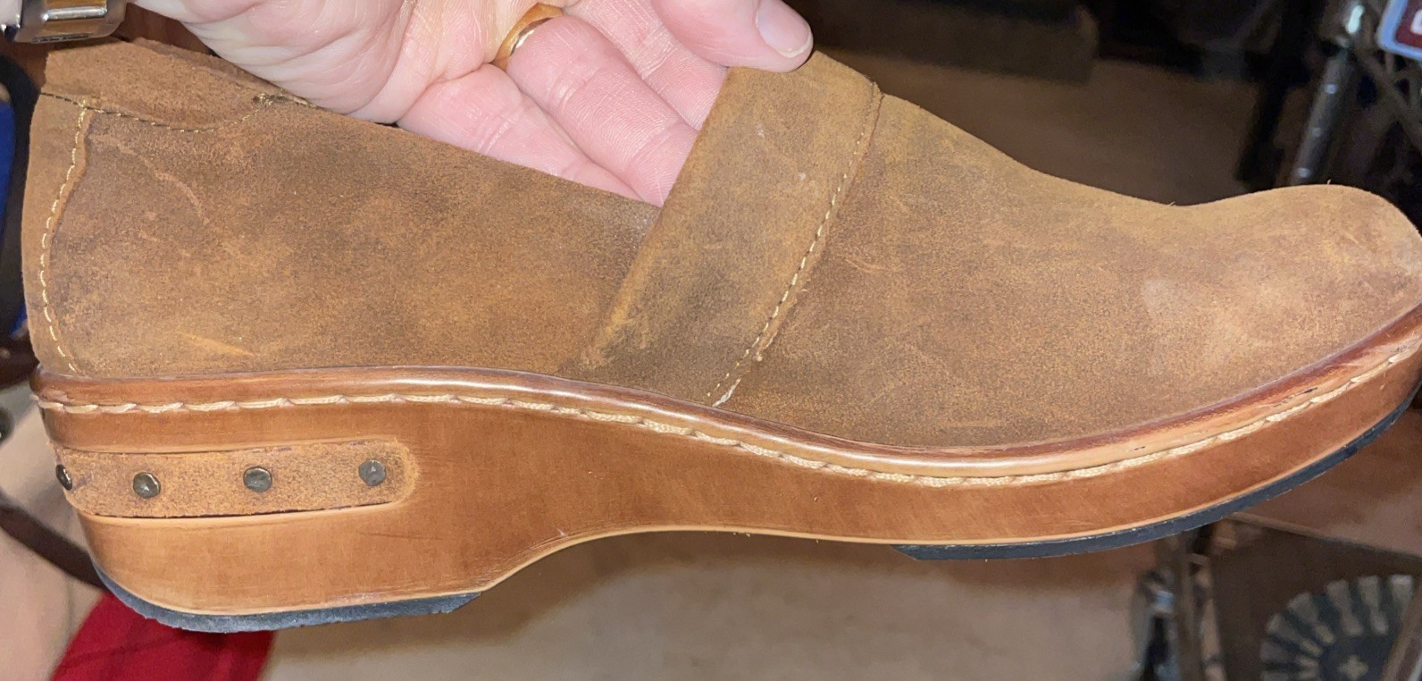 Born Bailey Browns Clogs Suede Made In Mexico Size 8 M Slip On Comfort Med Heel