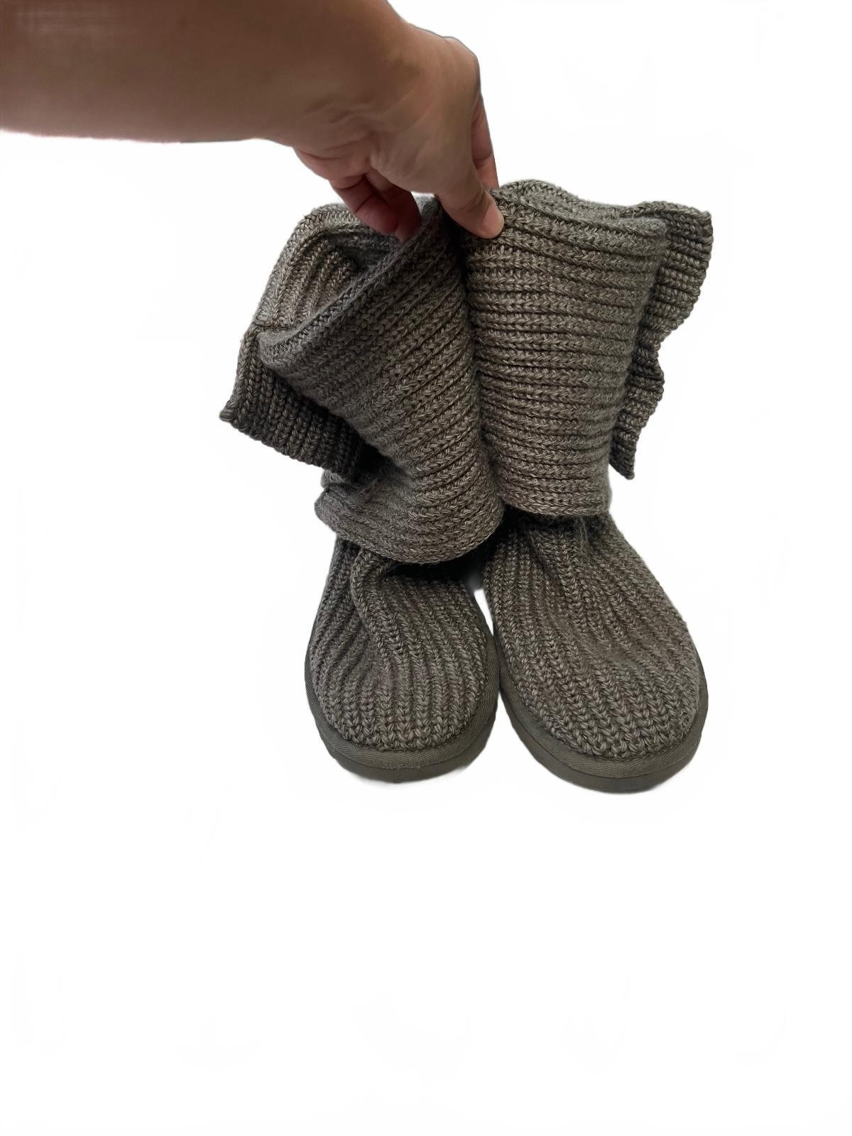 UGG Classic Cardy Knit Boots Charcoal Gray Button Slouchy Cottagecore Size 8