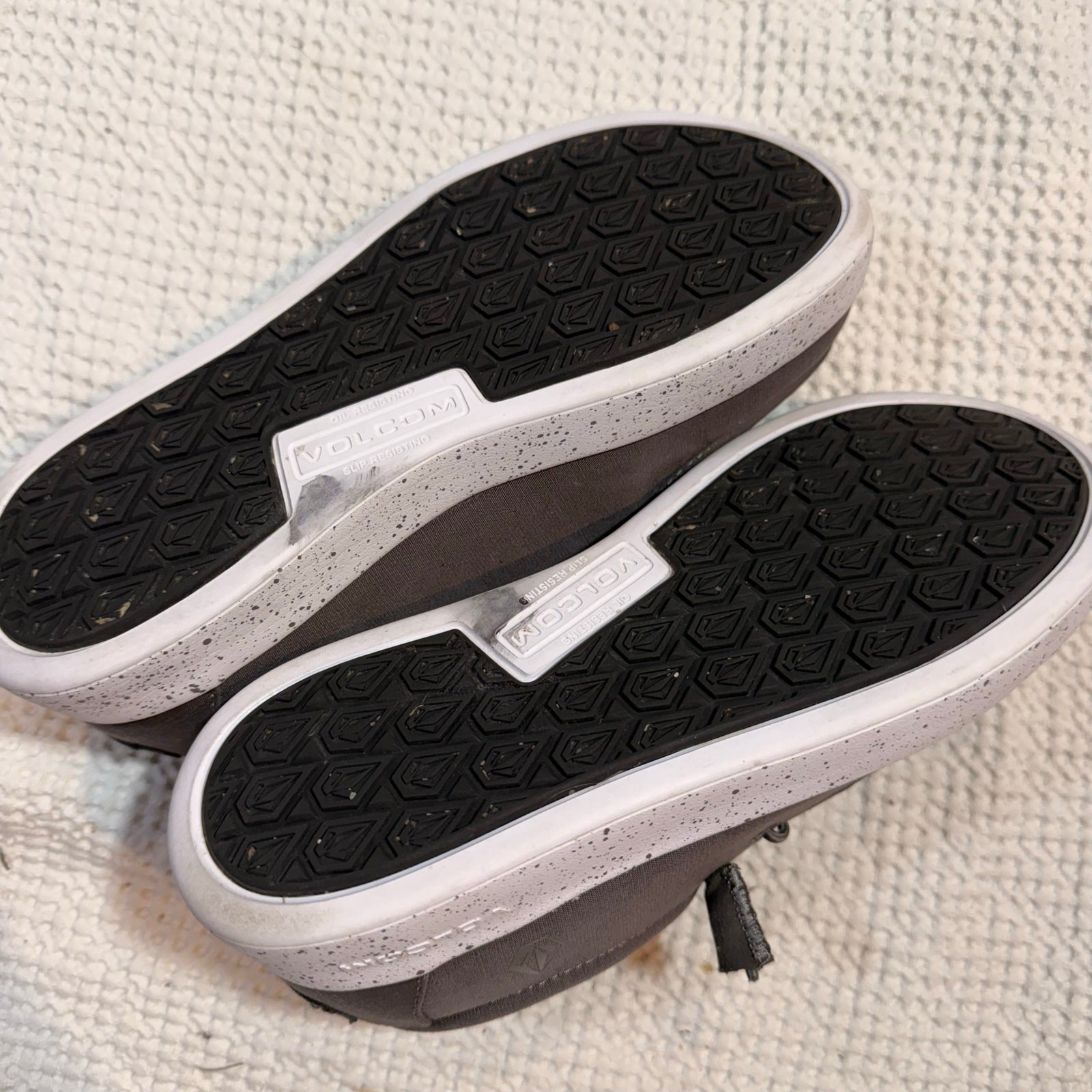 Volcom Workwear Composite Toe Canvas Slip Resistant Safety Toe Shoe Womens 7