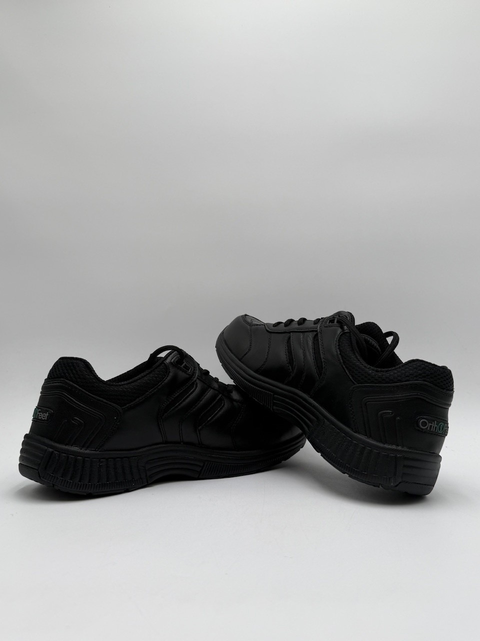 OrthoFeet WHITNEY Women’s NEW Orthopedic Walking Sneaker Black Multiple Sizes