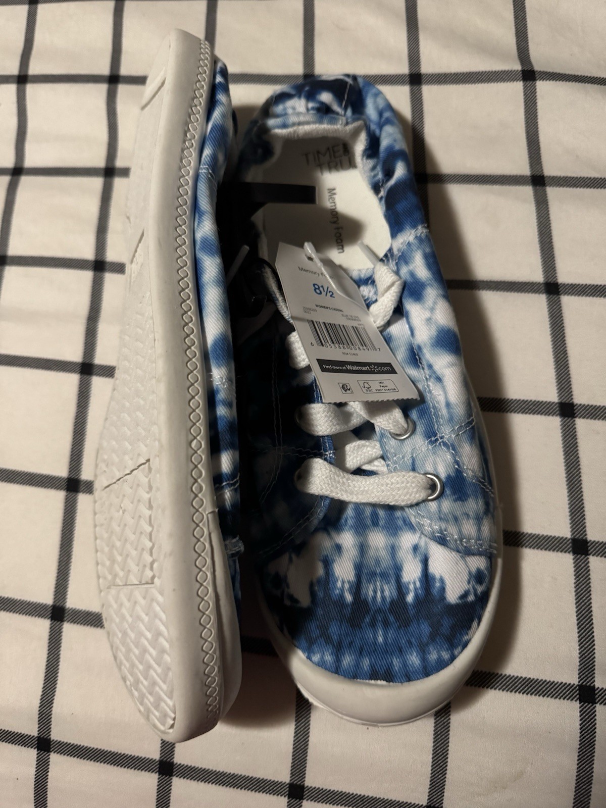 Time & Tru Size 8 1/2 Blue Tie-dye Slip-on Canvas Sneakers