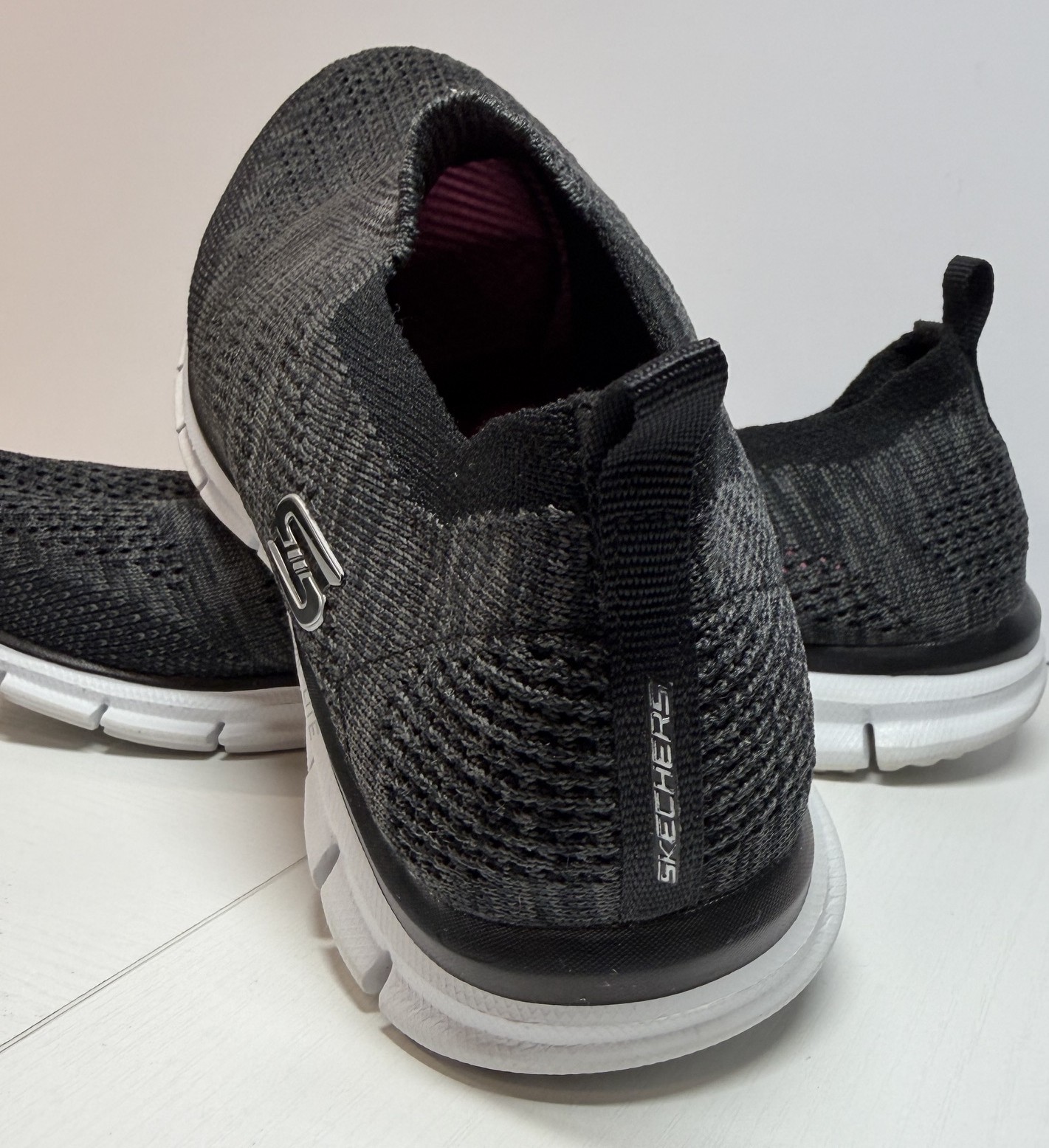 Skechers Air Cooled Memory Foam Slip On Sneakers Charcoal/Black US Size 9.5