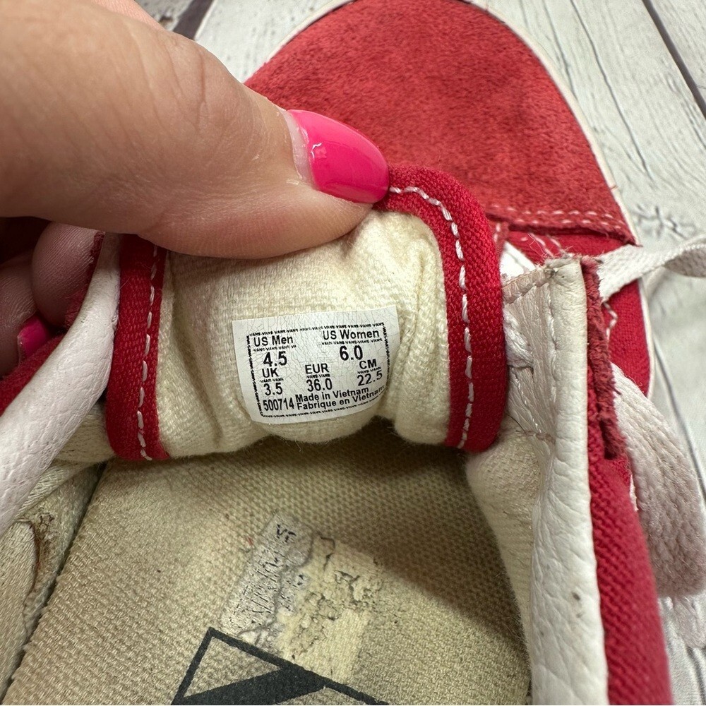 Vans old skool classic suede textile Red Sneakers unisex men 4.5 women 6