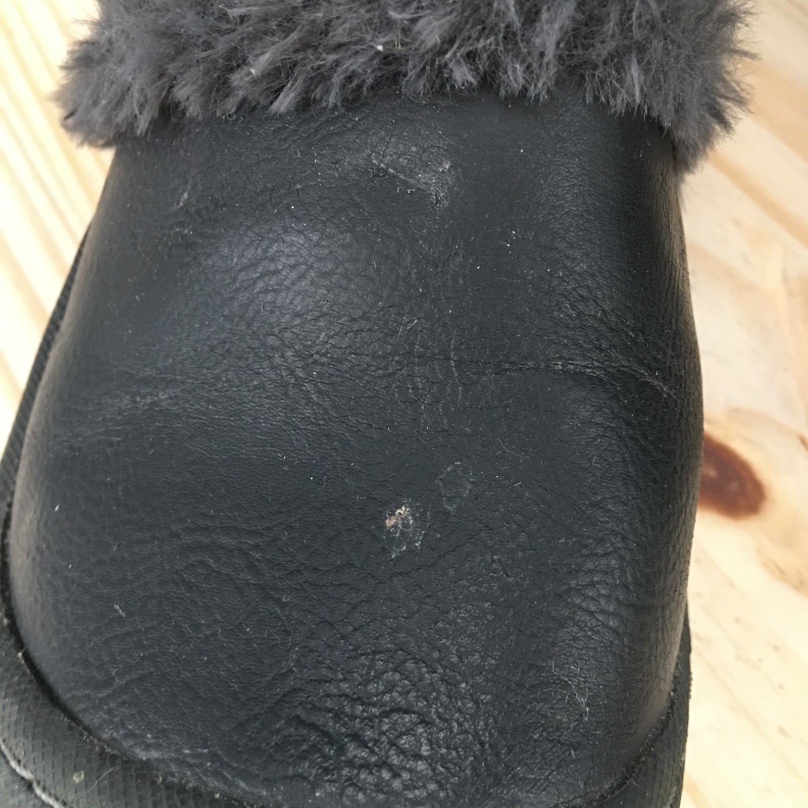 Jsport by Jambu Shoes Womens 6 M Holiday Clogs Black Leather Closed Toe Comfort