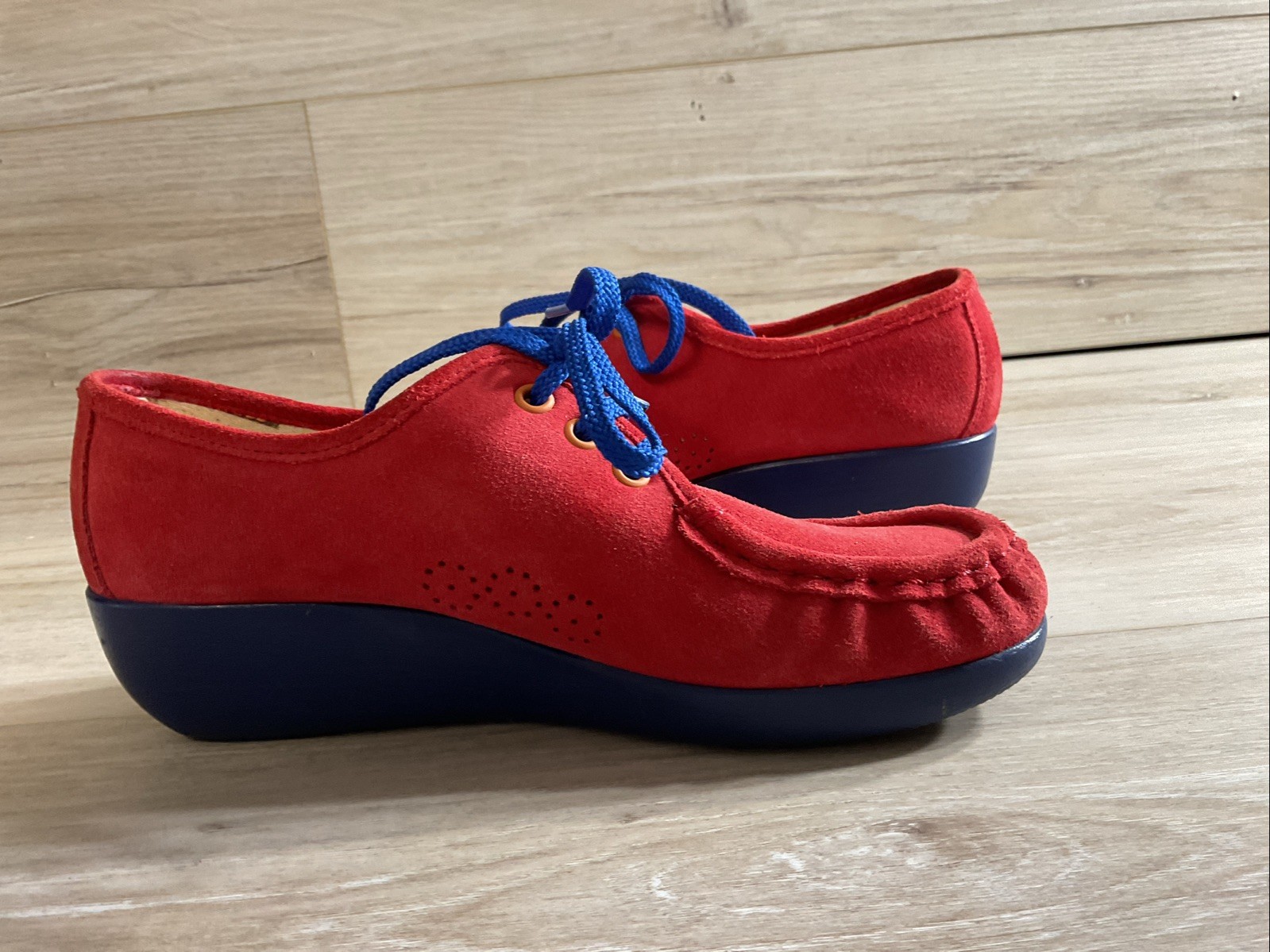 SAS Siesta Shoes Womens Size 7.5 M Red Suede Lace Up Comfort USA Handsewn