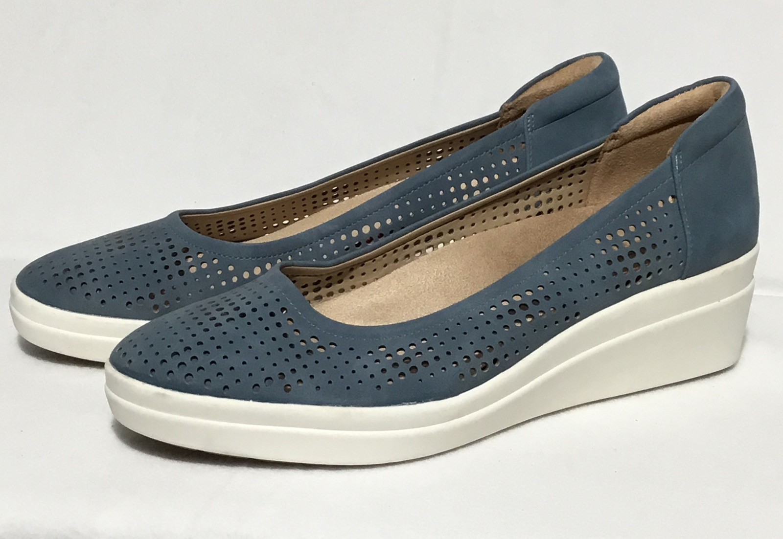 Naturalizer Sam Wedge Slip On Shoe Women’s 10 Blue Comfort Casual Perforated