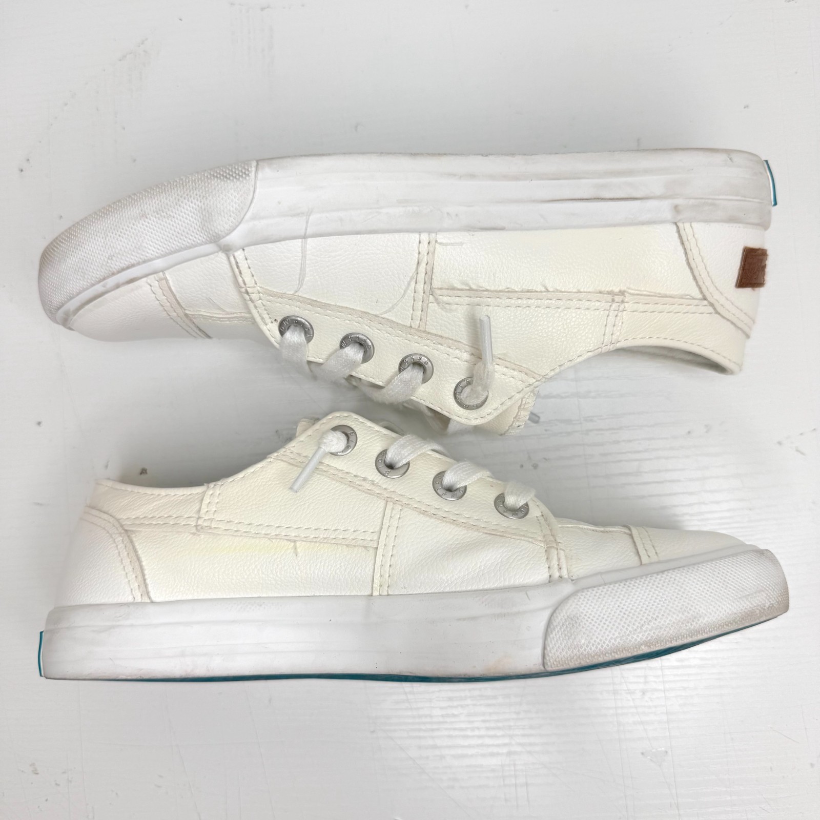 BLOWFISH Malibu Maxine Lace Up Slip On Comfort Faux Leather Sneakers Womens 7.5