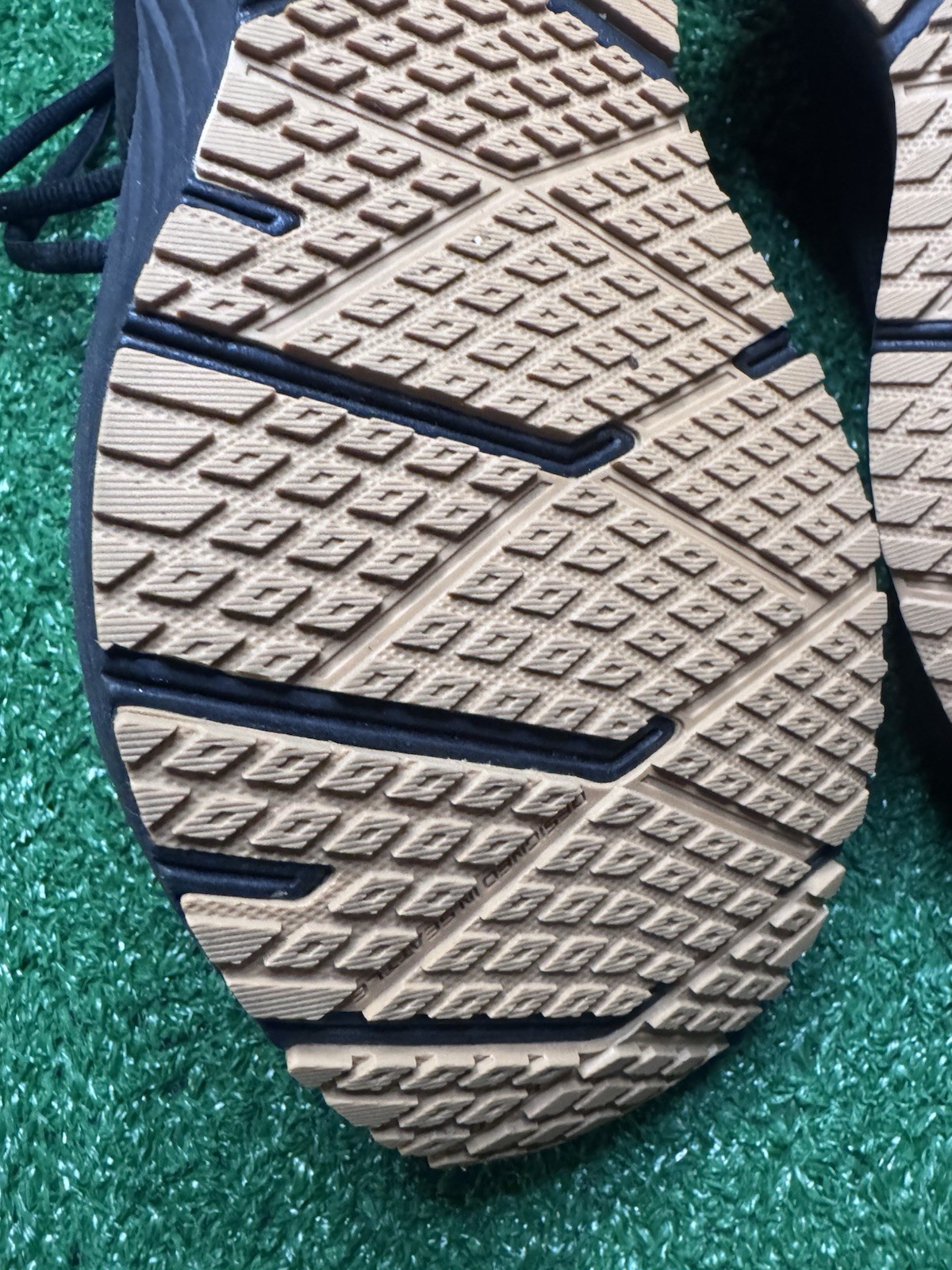 Brooks Revel 7 Women’s Size 7.5 Running & Walking Shoe Black/gum