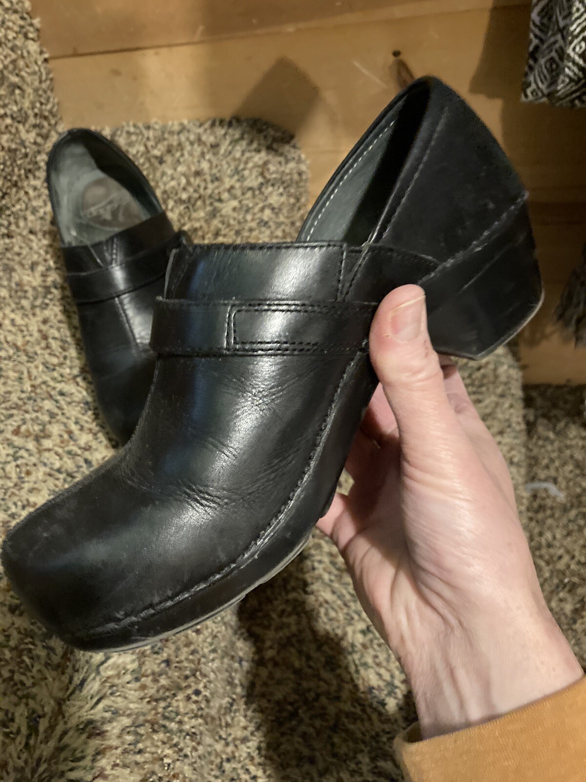 Dansko Solstice Button Strap Black Closed Clogs Professional Size 39 US 8.5-9