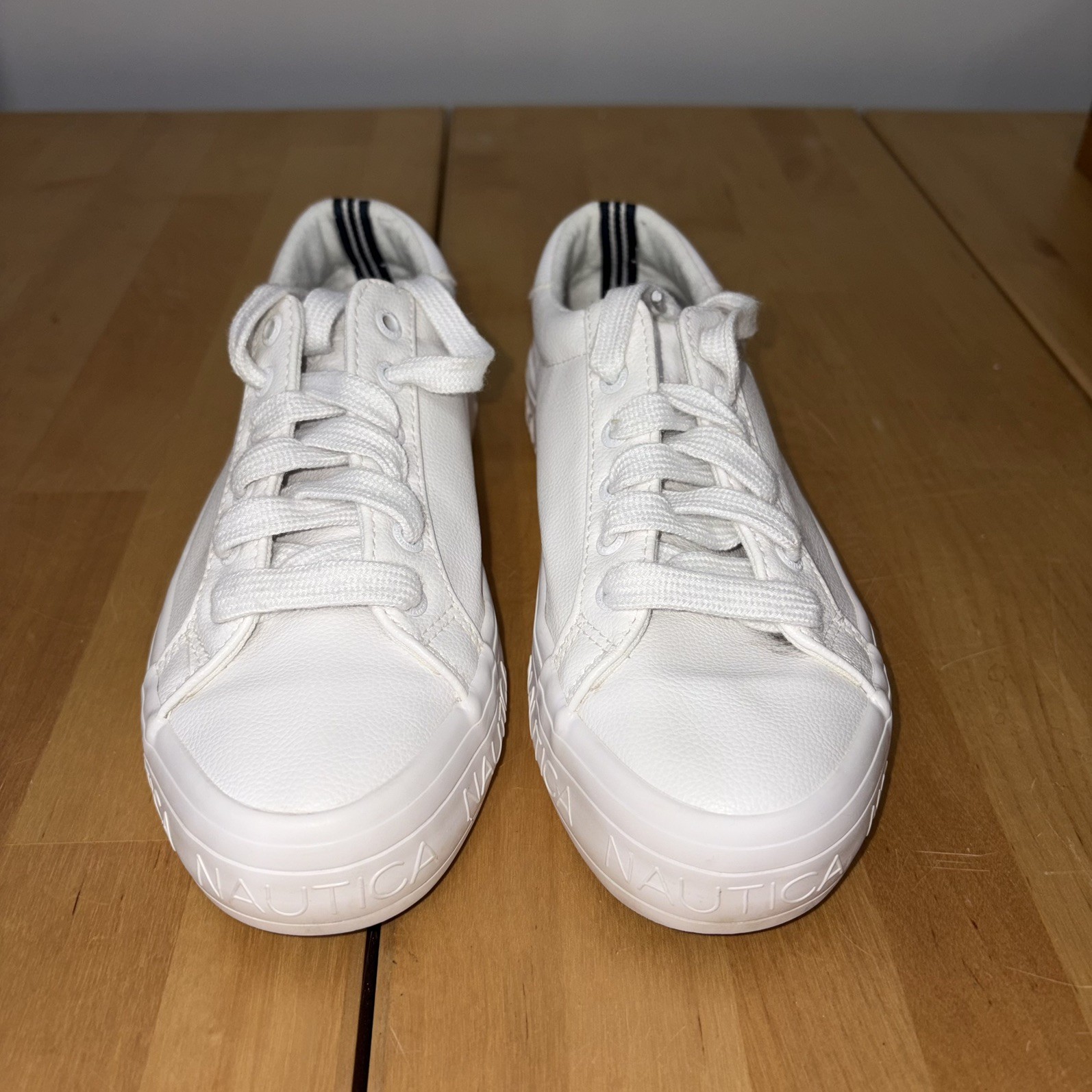 Women’s Nautica AELISA White Navtech Comfort Cushioned Size 7 Sneakers Shoes
