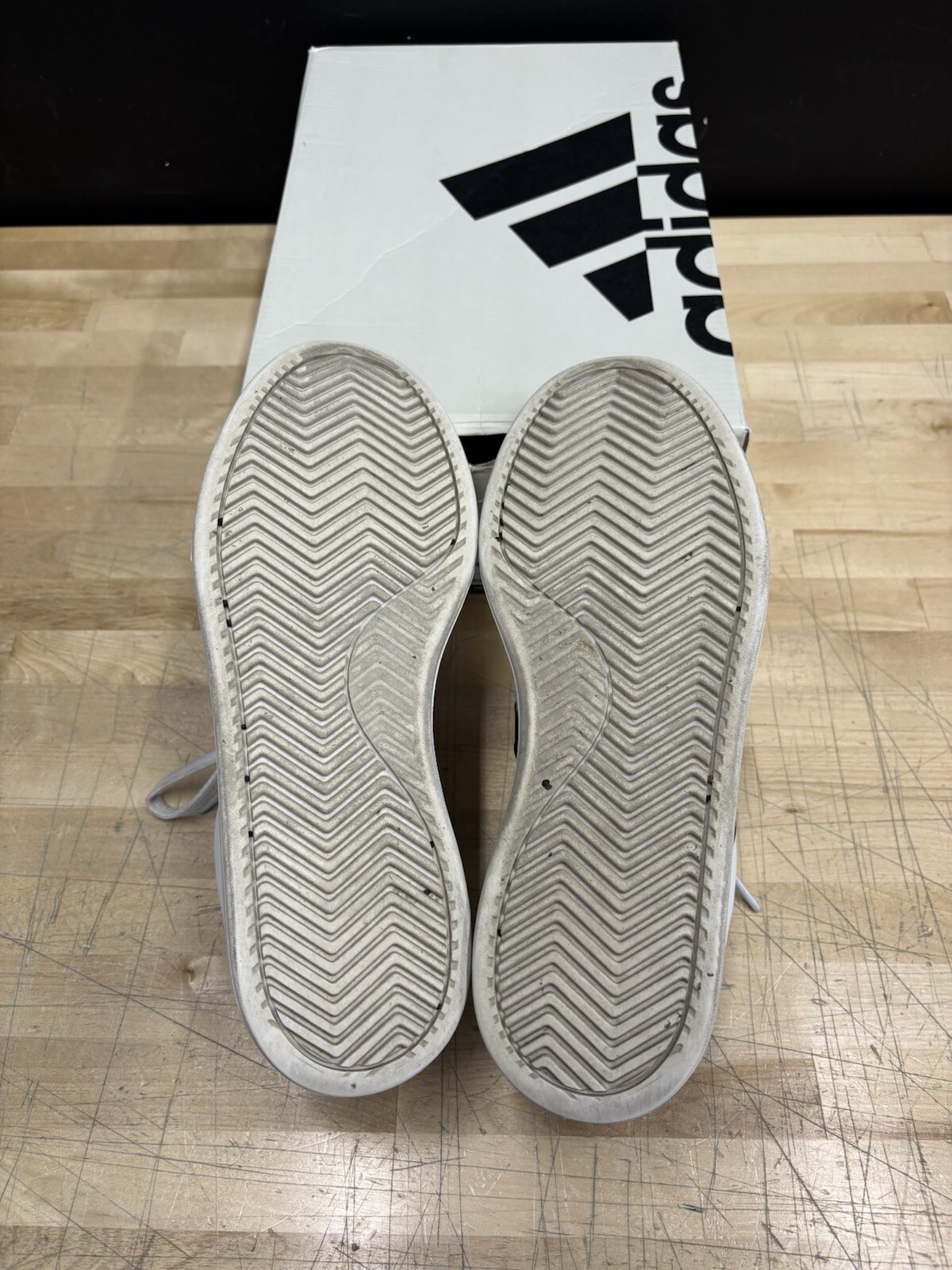 Adidas Grand Court 2.0 Sneakers Shoes White Black Stripes Women’s Size 9 w/ Box