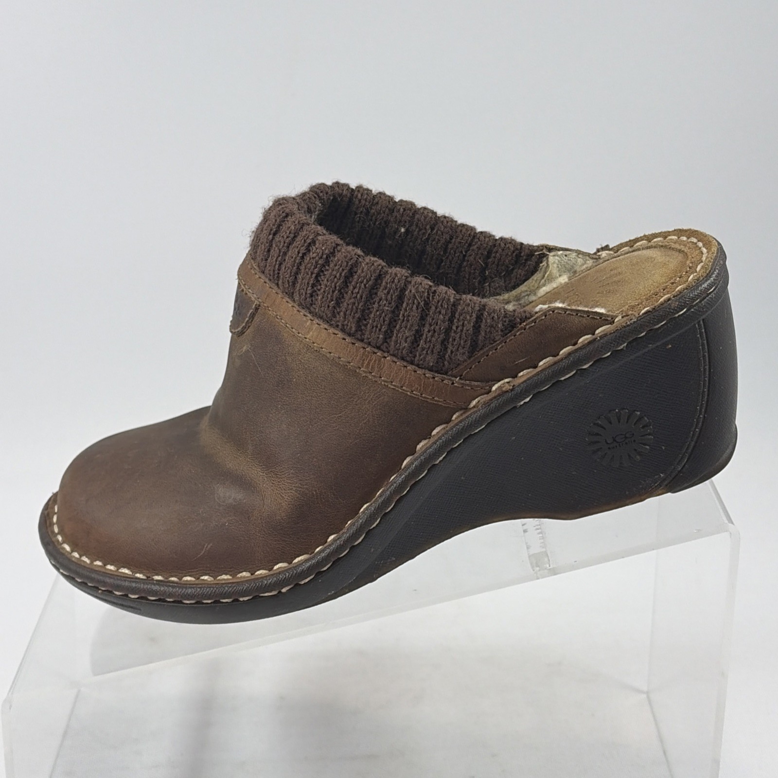 UGG Gael Leather Mule Clogs Women’s Size 6 Brown Slip On Comfort Shearling Lined