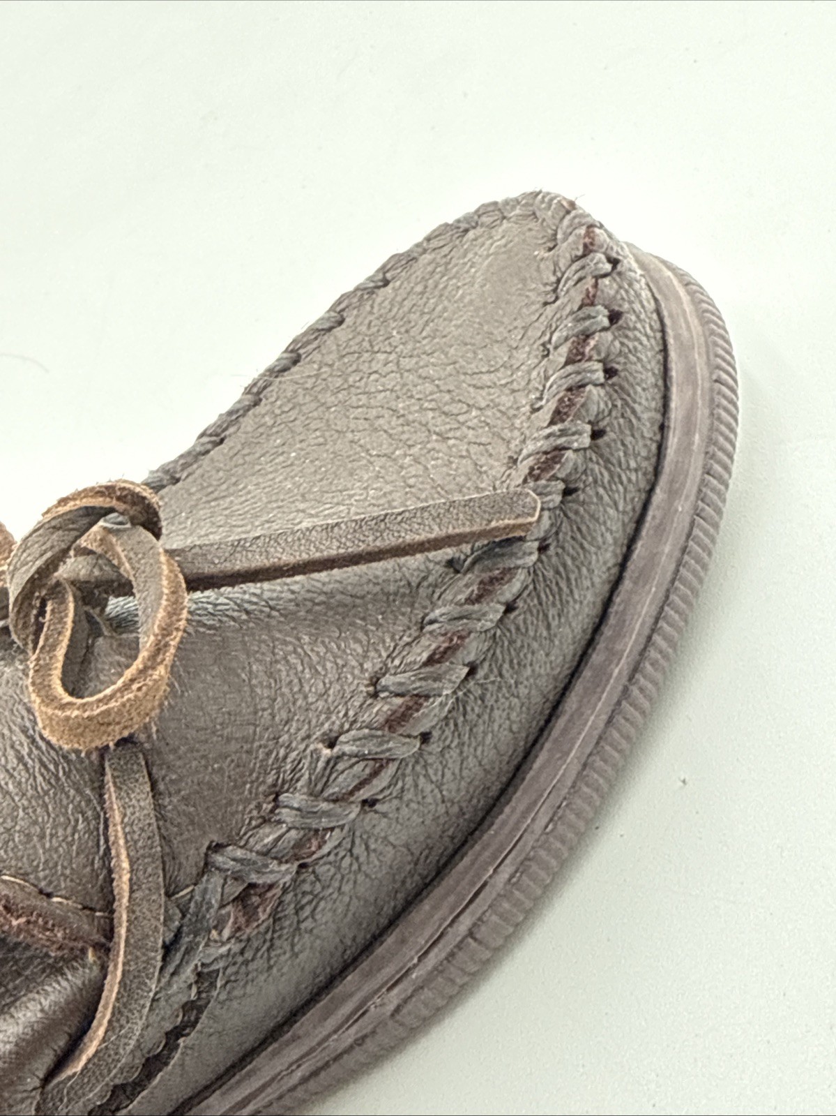 Minnetonka Brown Espresso Hardsole Moccasins 492 Size 8.5 – EUC
