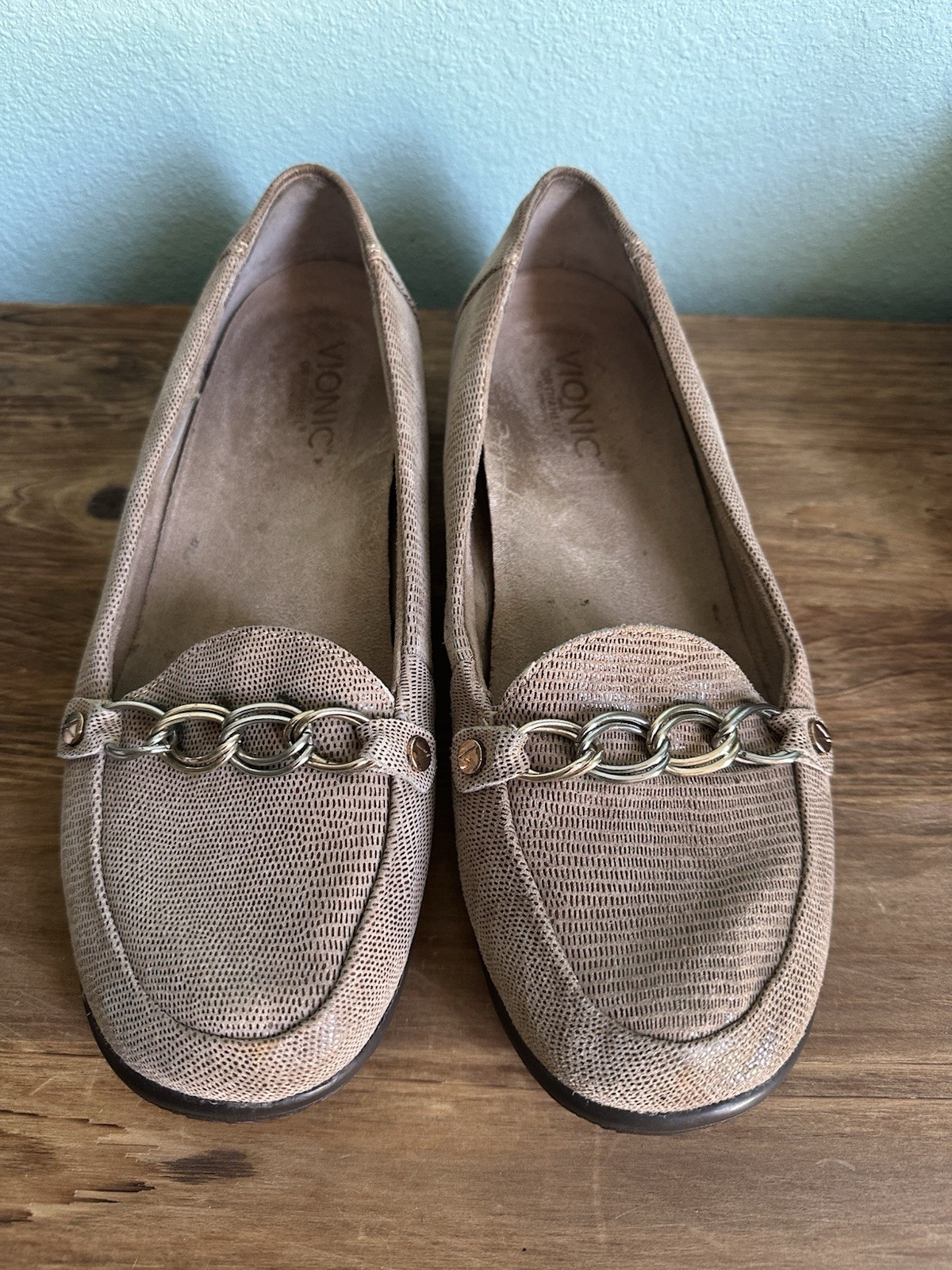 Vionic Alda Tan Metallic Leather Loafers Classic Preppy Flat Shoes Womens 8.5