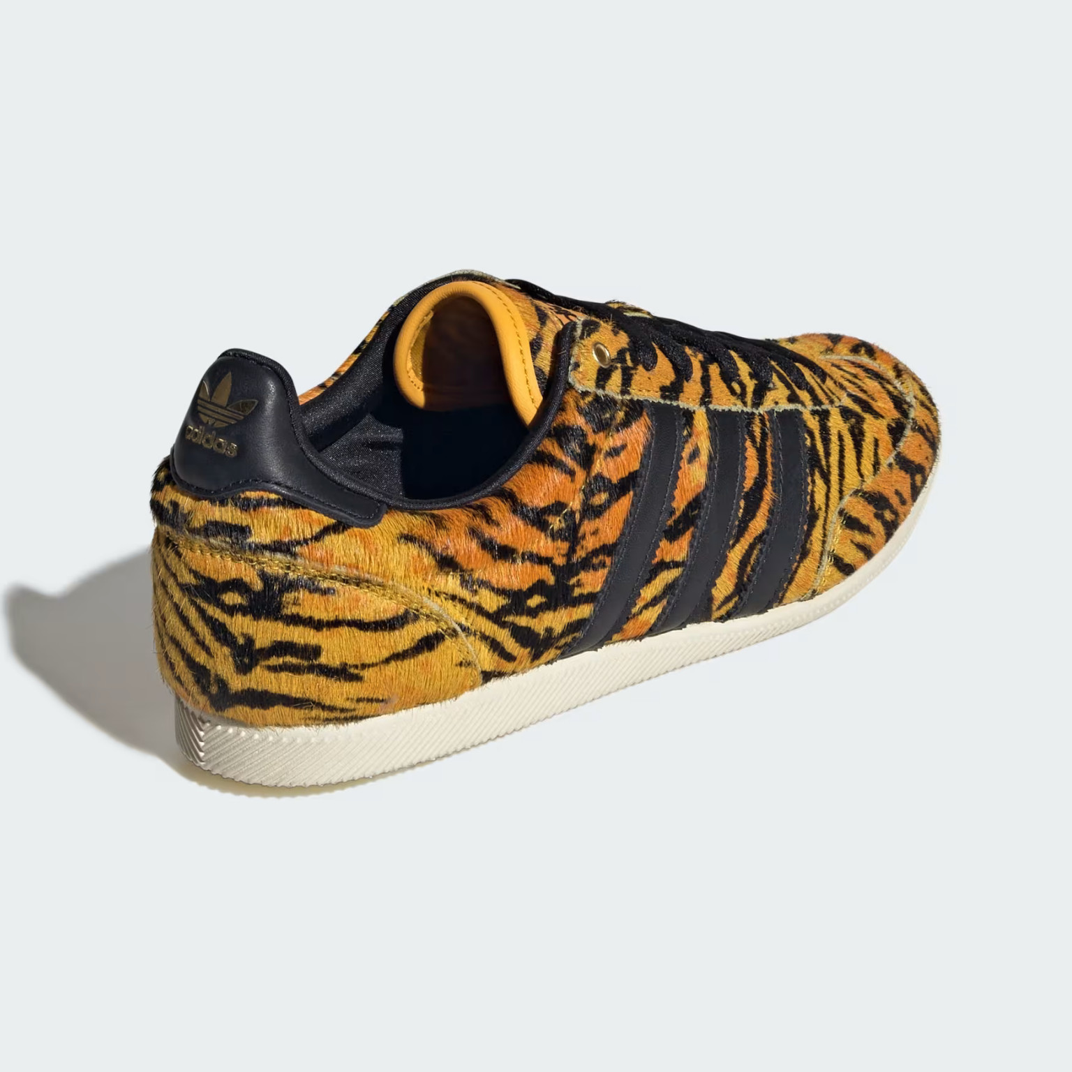 Adidas Japan Tiger Print Yellow Black Women’s New KI6545