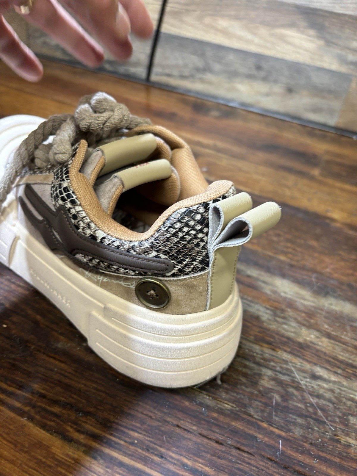 KillWinner Sneakers Womens 8.5 Smile Life Series Brown Skateboard Chunky Rope