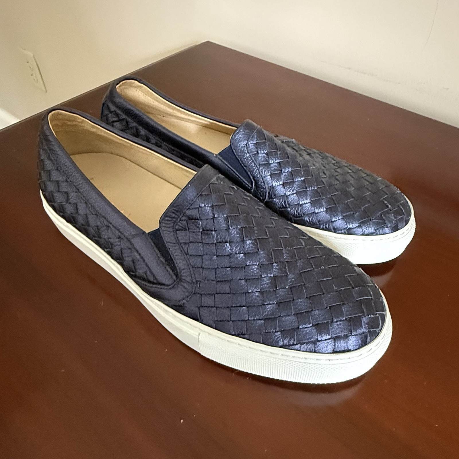 M. GEMI Cerchio Woven Leather Sneakers Shoes Womens Sz 39.5 Metallic Blue
