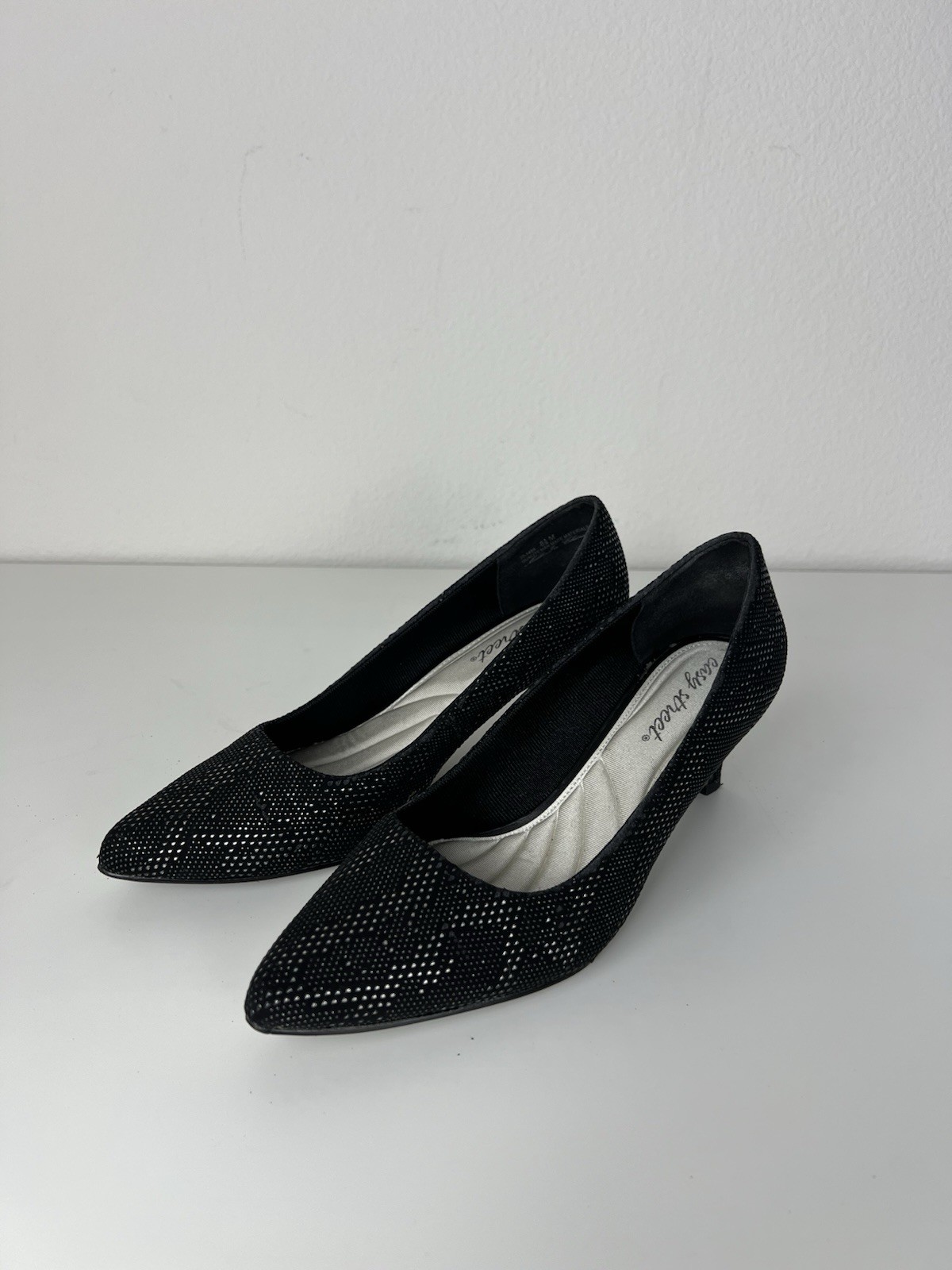 Easy Street Kitten Heels Womens 8.5M Black Textured Pointed Toe Pumps Comfort